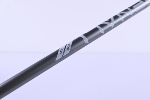 Callaway Quantum Max Driver / 9 Degree / Stiff Flex Denali Frost Silver 60 Shaft