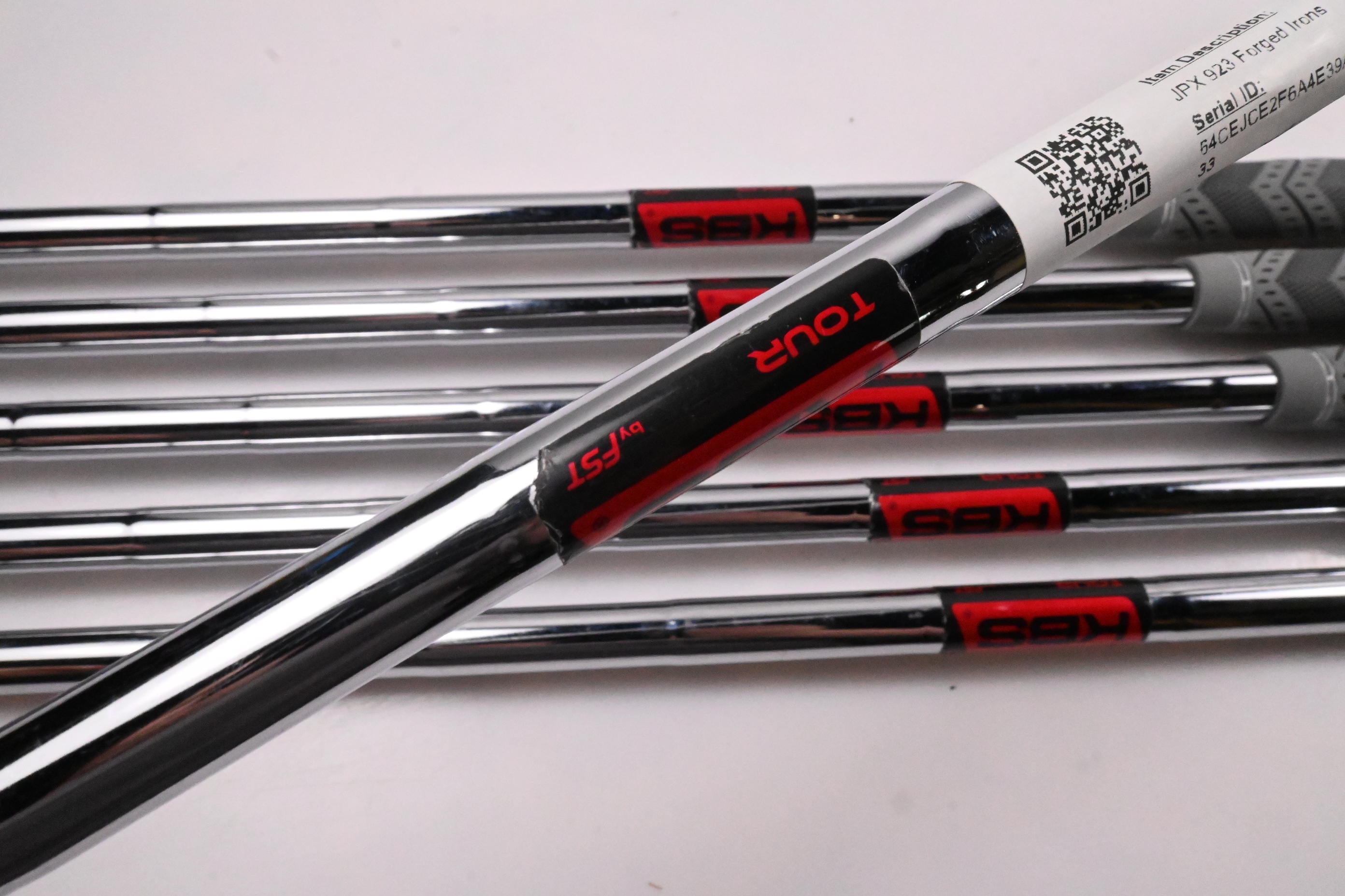 Mizuno JPX 923 Forged/Pro Combo Irons / 4-9i / X-Flex KBS Tour Shafts