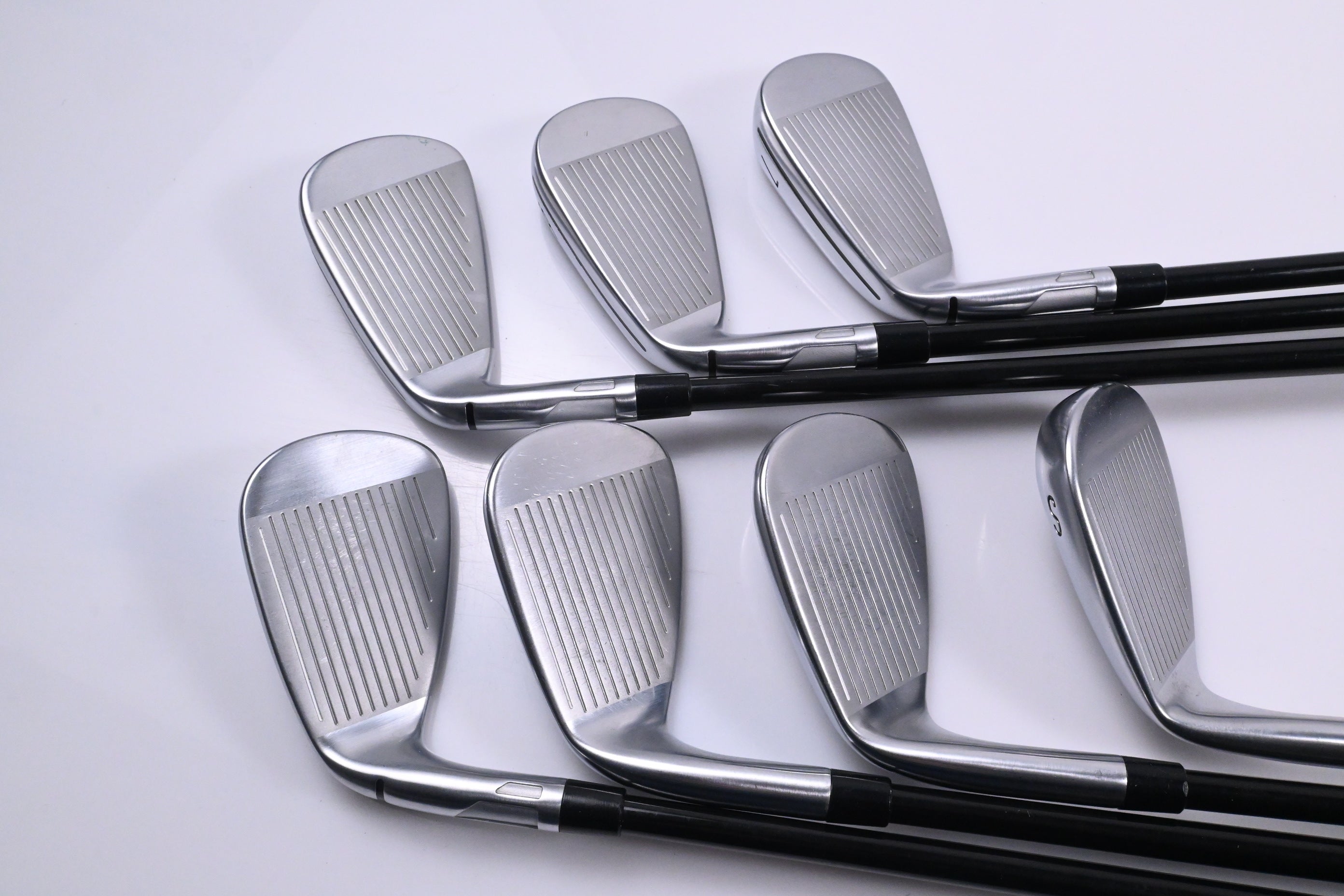 Taylormade Qi Irons / 5-PW+SW / Regular Flex Fujikura Ventus TR Blue 6 Shafts