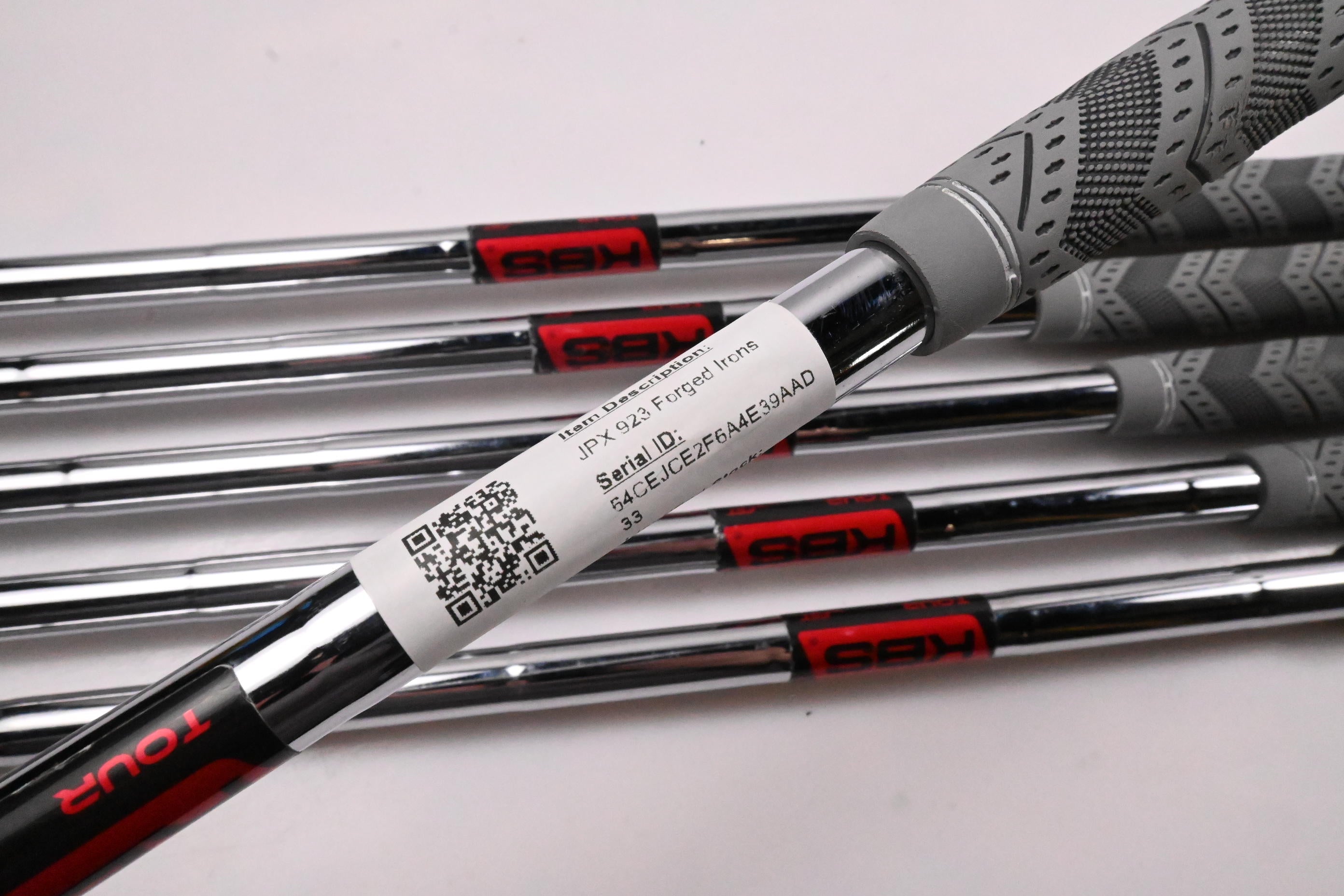 Mizuno JPX 923 Forged/Pro Combo Irons / 4-9i / X-Flex KBS Tour Shafts