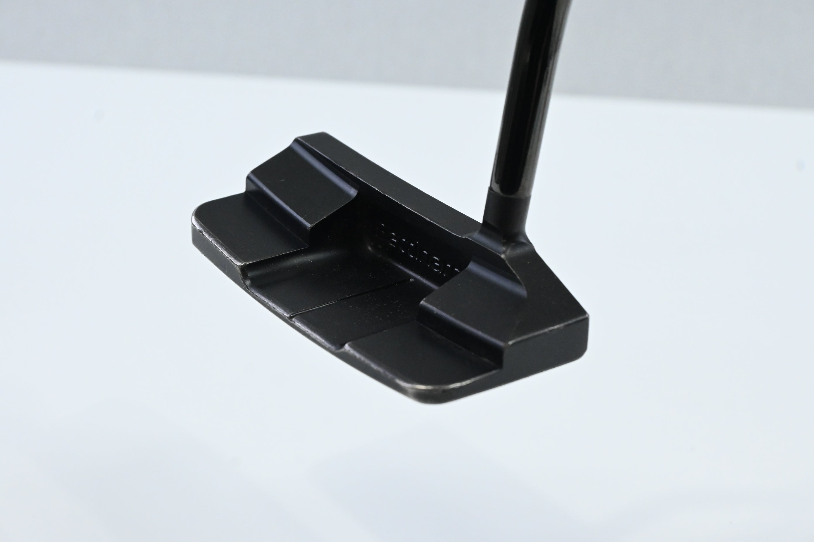 Left Hand Bettinardi Queen B 2021 #6 Putter / 33 Inch