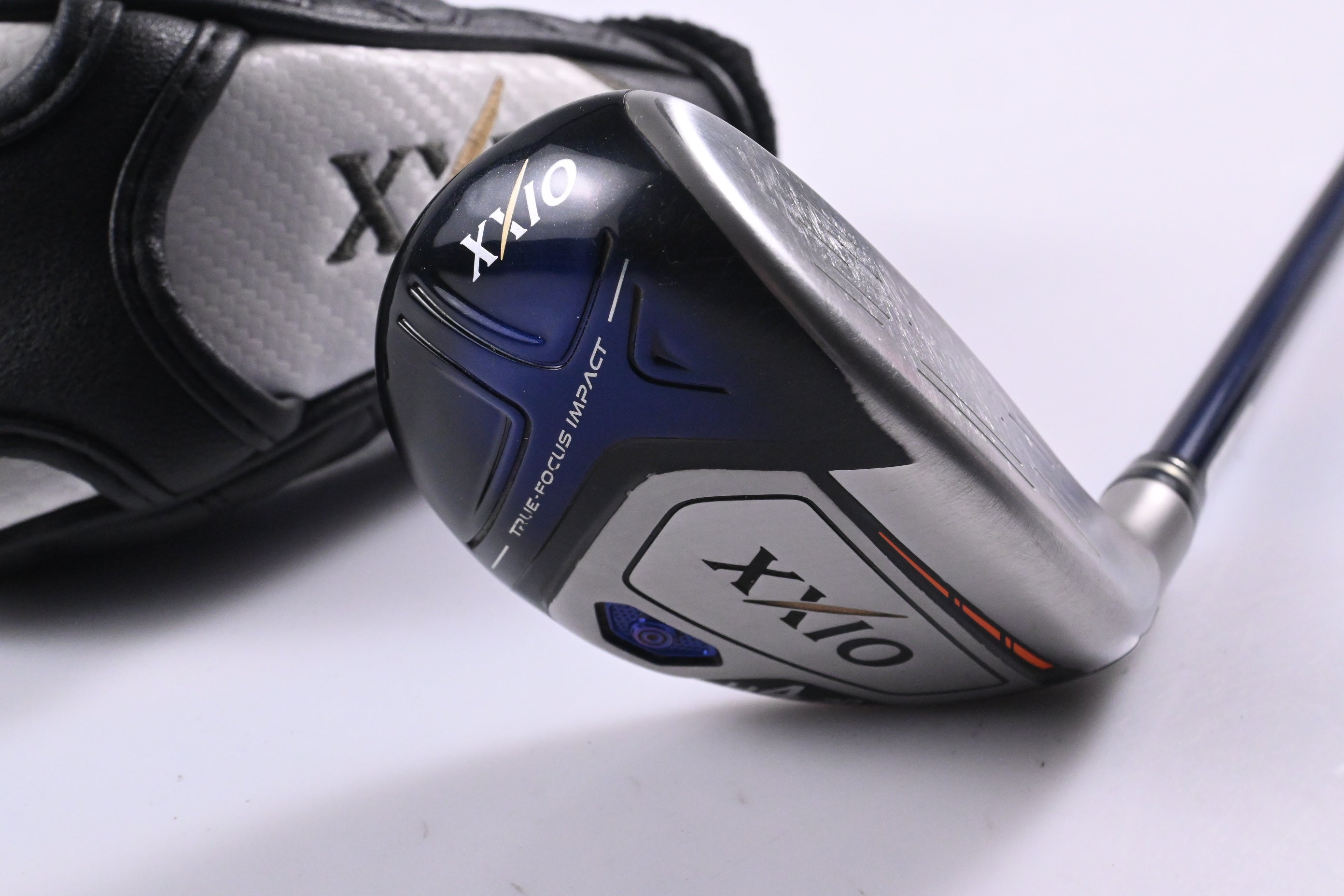 XXIO X #4 Hybrid / 20 Degree / Stiff Flex XXIO MP 1000 Shaft