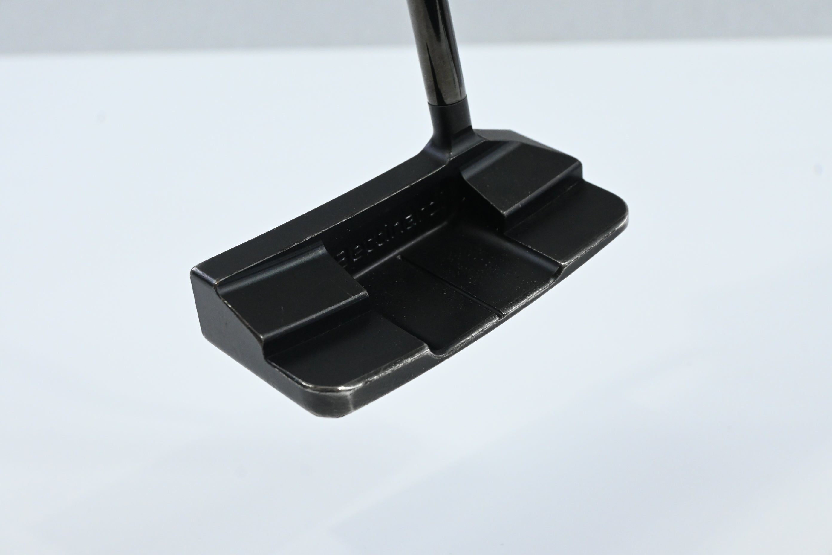 Left Hand Bettinardi Queen B 2021 #6 Putter / 33 Inch