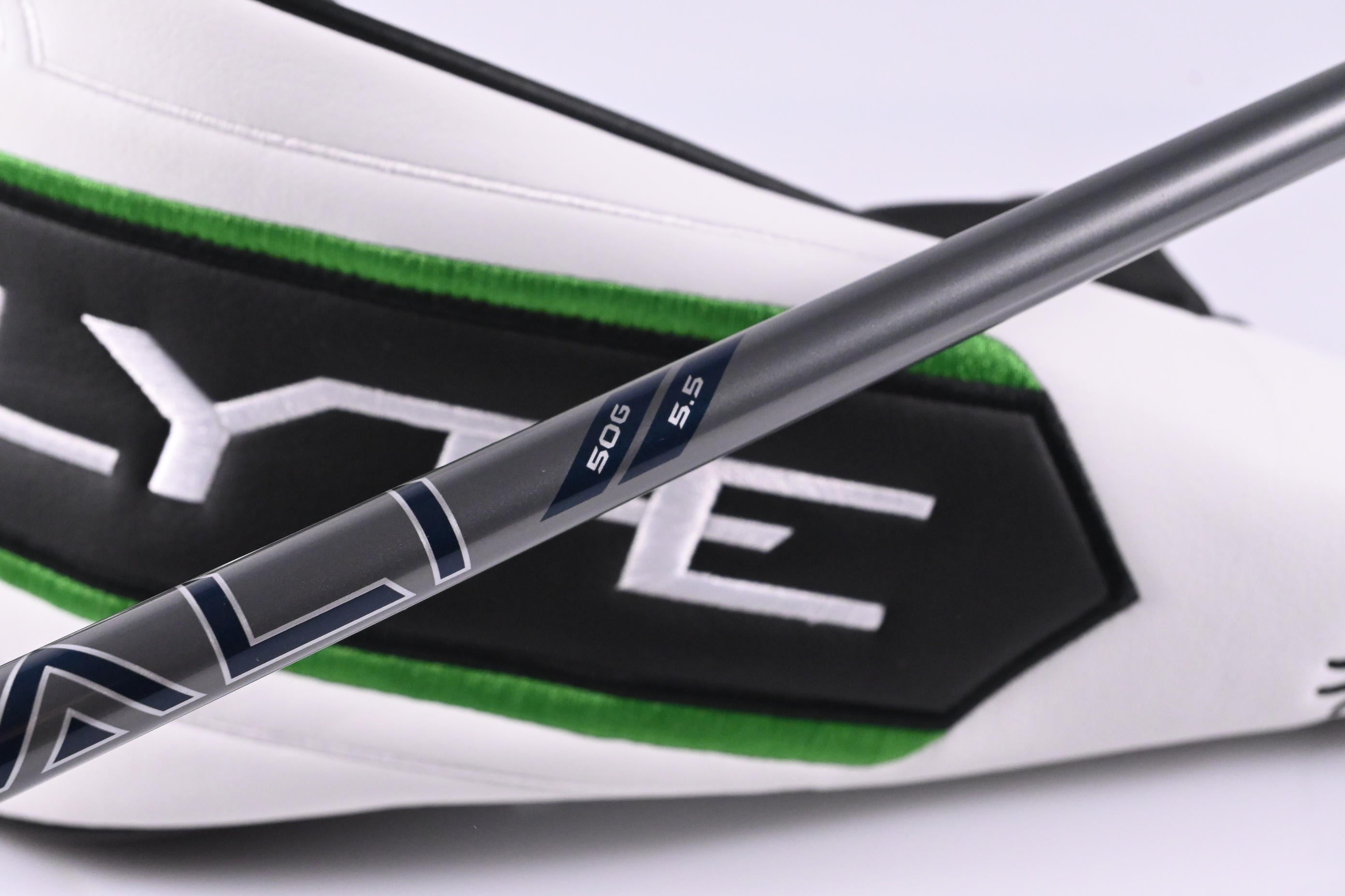 Callaway Elyte X Driver / 9 Degree / Regular Flex Denali Charcoal 50 Shaft