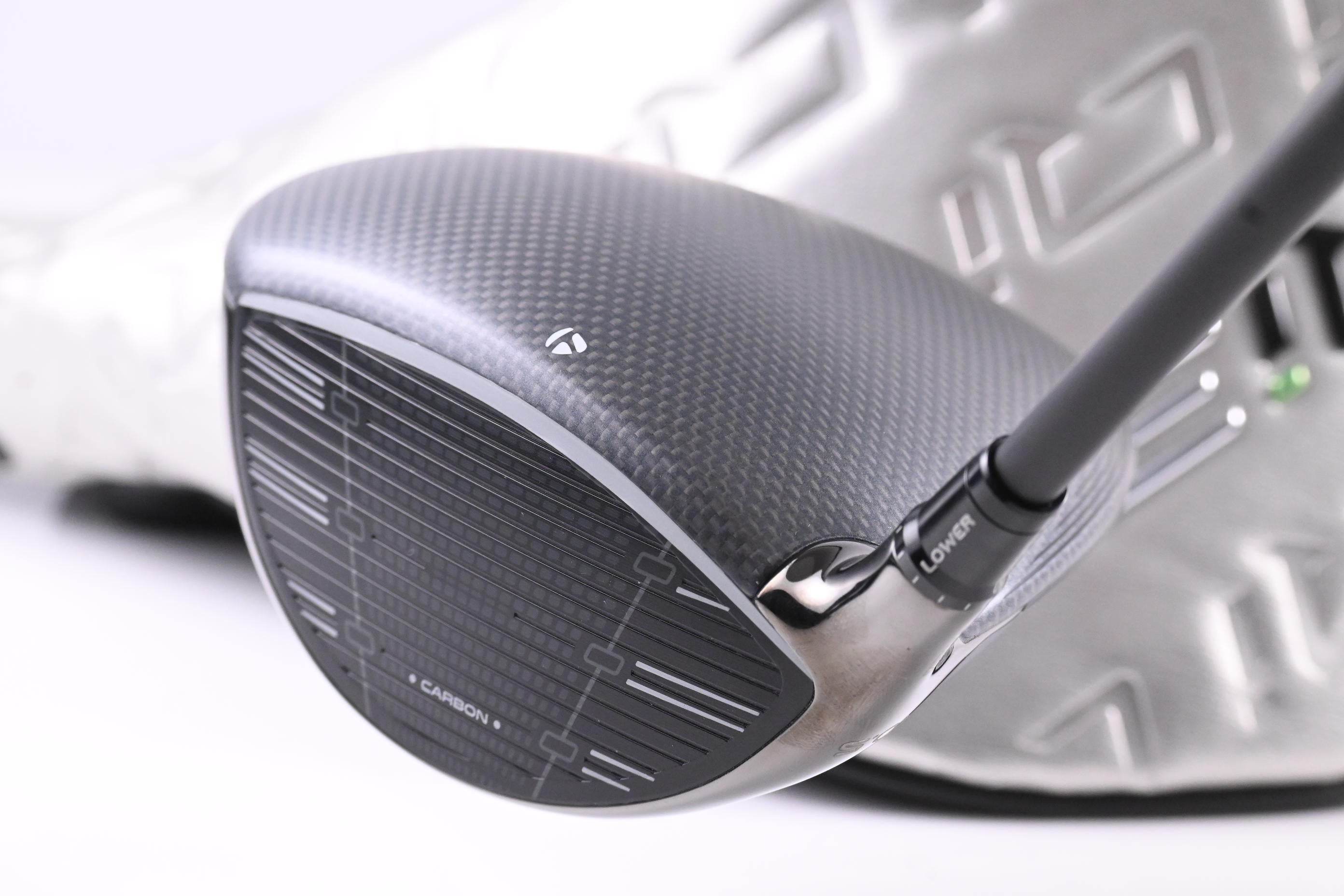 Taylormade Qi35 Driver / 10.5 Degree / Regular Flex Fujikura Ventus Blue 5 Shaft