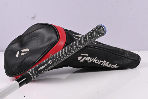 Taylormade Stealth Plus Driver / 9 Degree / Regular Flex Speeder NX TCS 50 Shaft