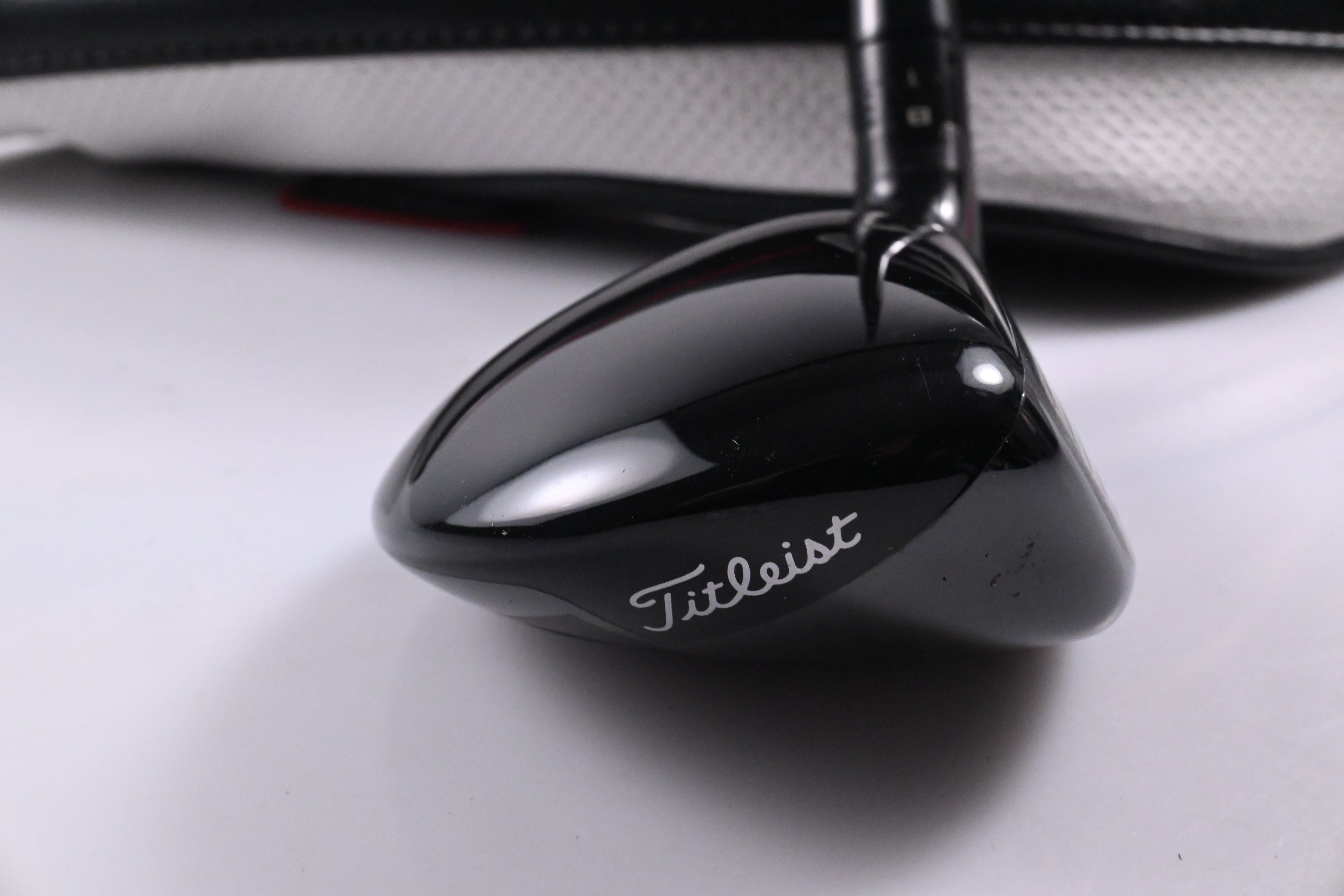 Titleist GT1 #6 Hybrid / 26 Degree / Stiff Flex Tensei 1K Silver 60 Shaft