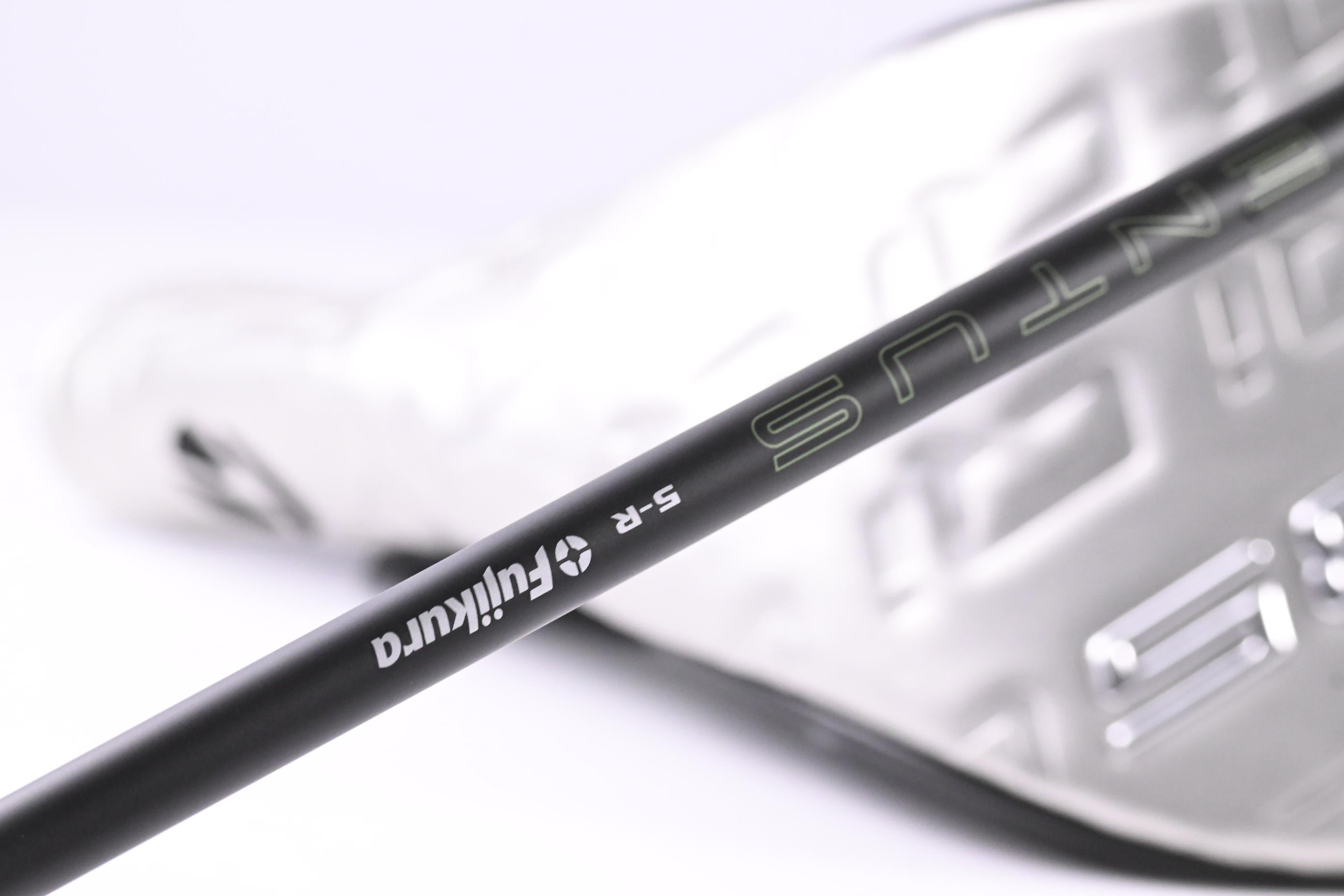 Taylormade Qi35 Driver / 10.5 Degree / Regular Flex Fujikura Ventus Blue 5 Shaft