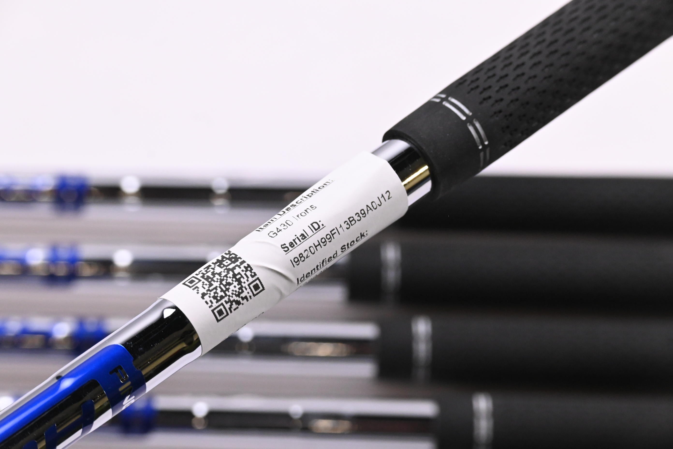 Ping G430 Irons / 6-PW+45° / Blue Dot / Regular Flex Ping AWT 2.0 Shafts