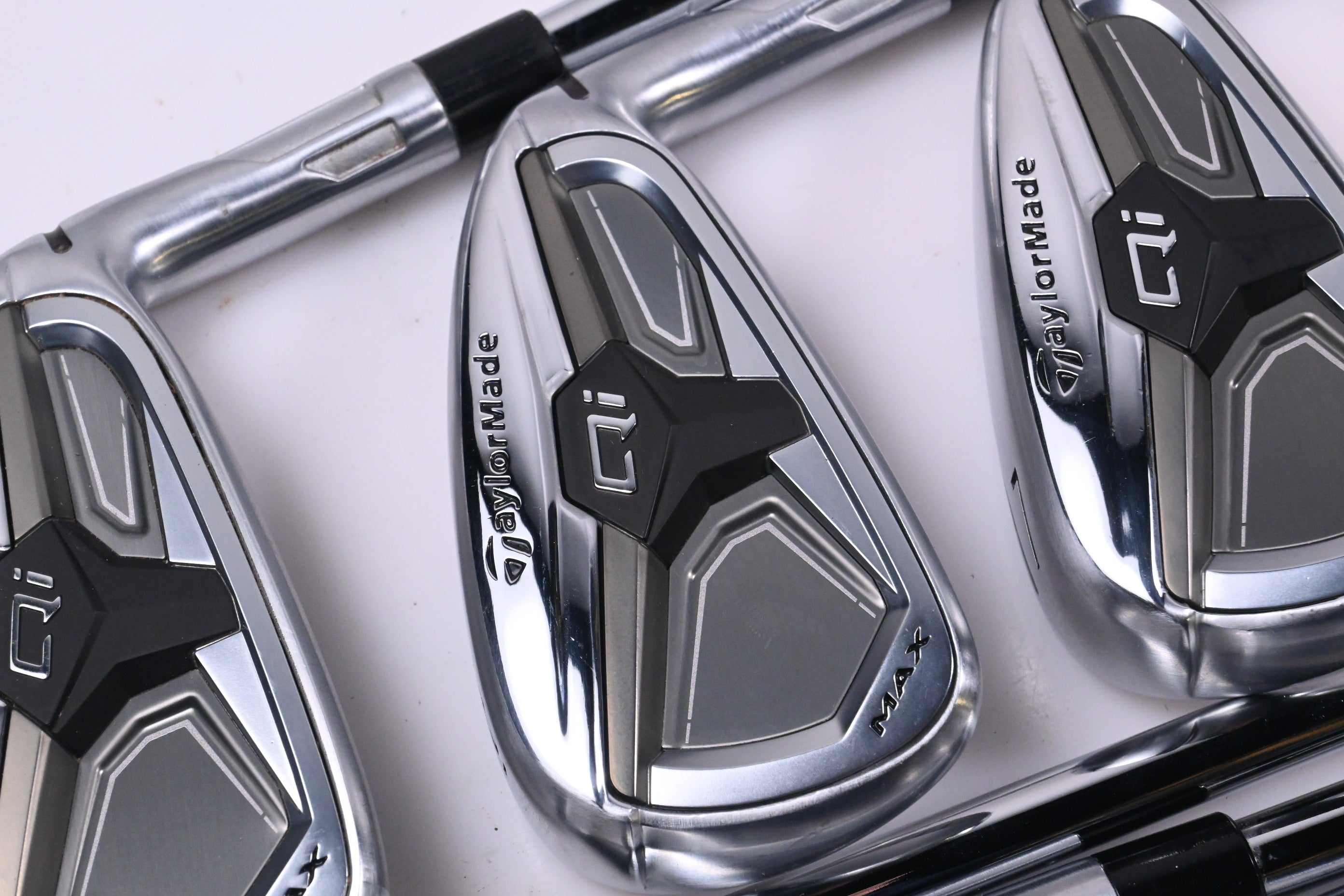 Taylormade Qi Max Irons / 5-PW+GW / Stiff Flex KBS MAX MT 85 Shafts