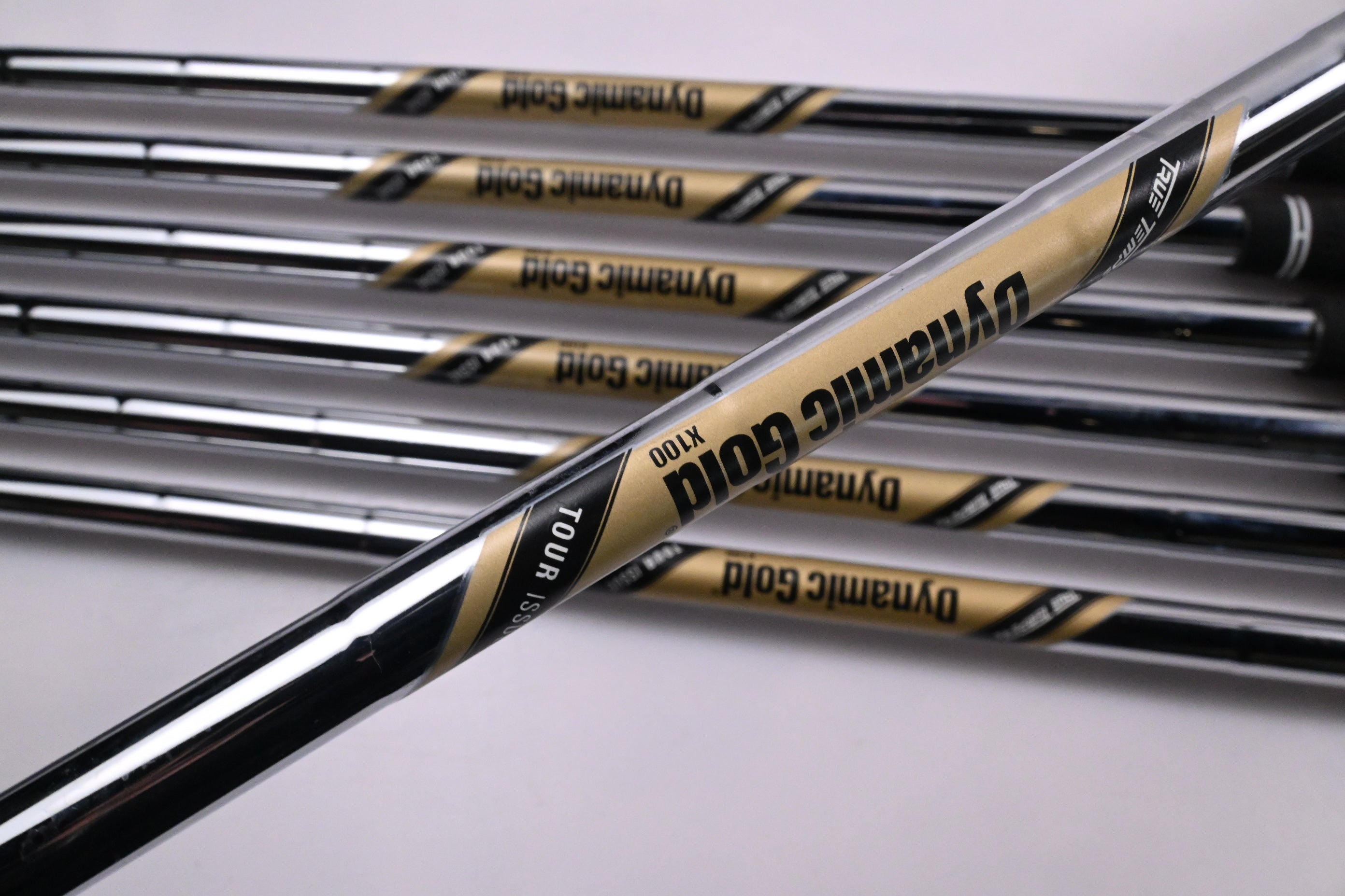 Srixon ZXi5/ZXi7 Irons / 4-PW / X-Flex Dynamic Gold X100 Shafts