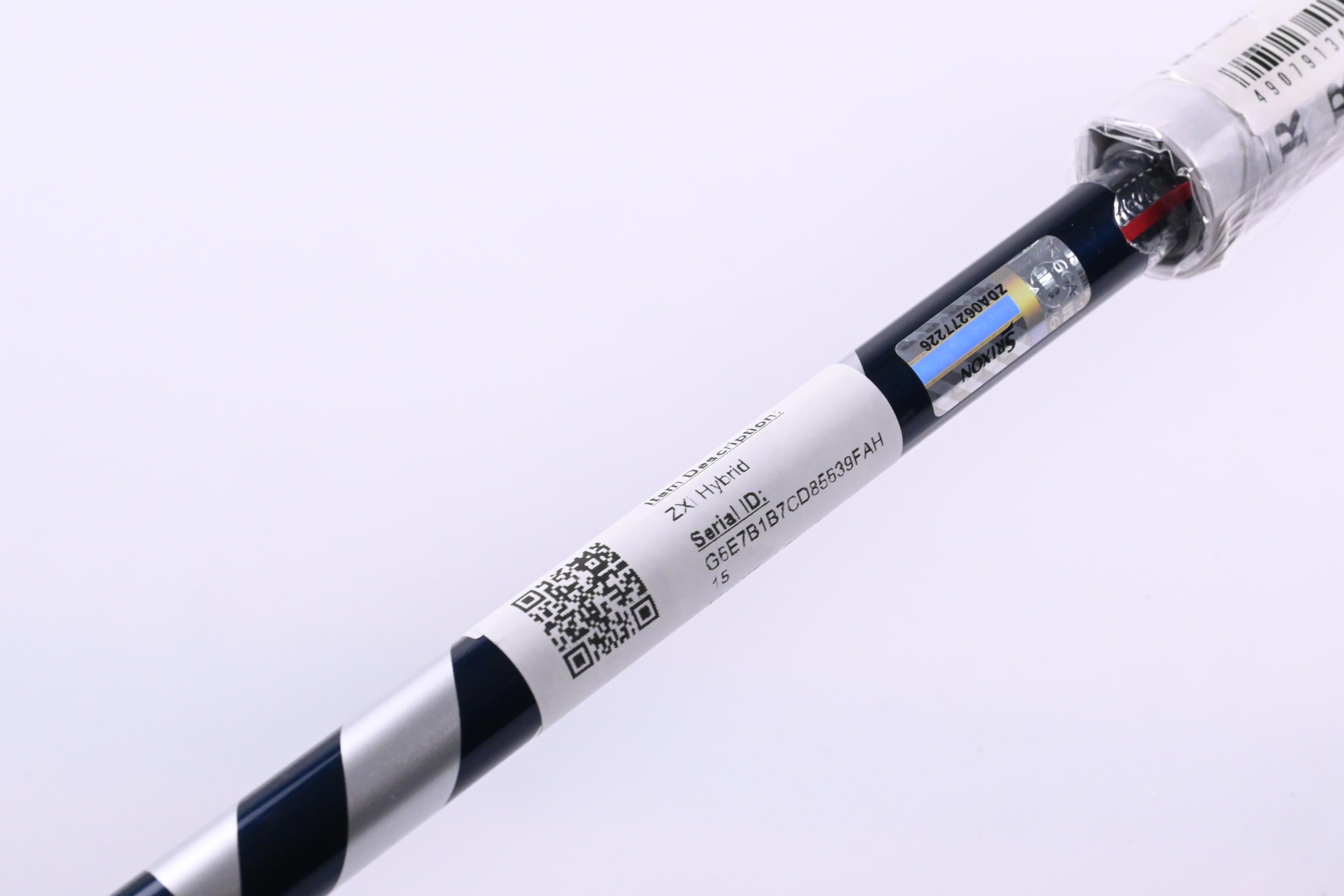 Srixon ZXi #4 Hybrid / 22 Degree / Regular Flex Ventus TR Blue 7 Shaft