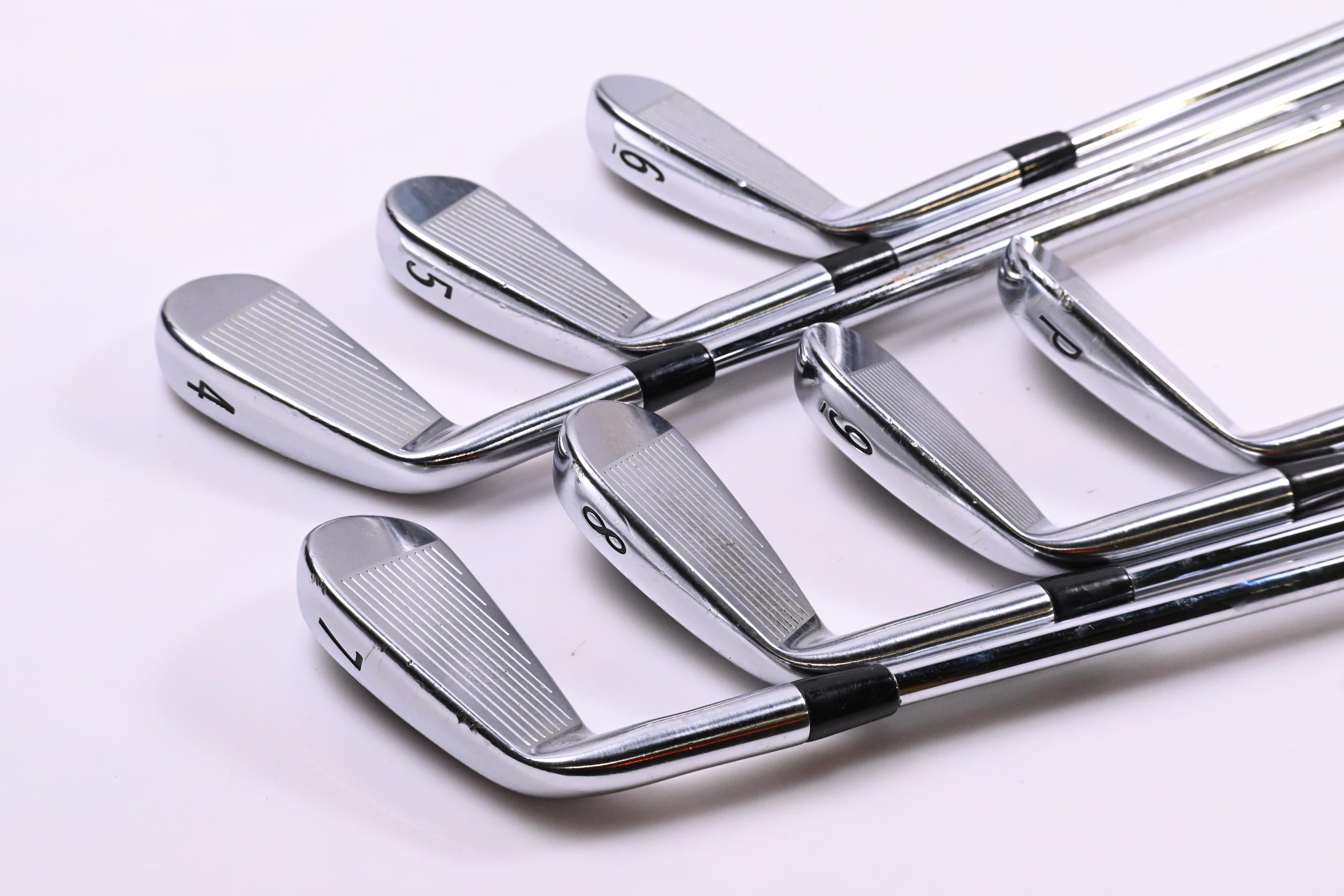 Titleist 716 AP2 Irons / 4-PW / Stiff Flex AMT Tour White S300 Shafts