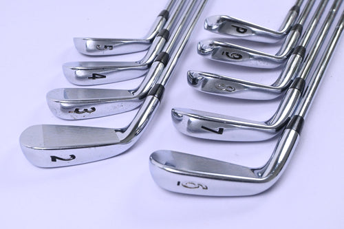 Titleist CB 710 Irons / 2-PW / Stiff Flex Dynamic Gold Shafts