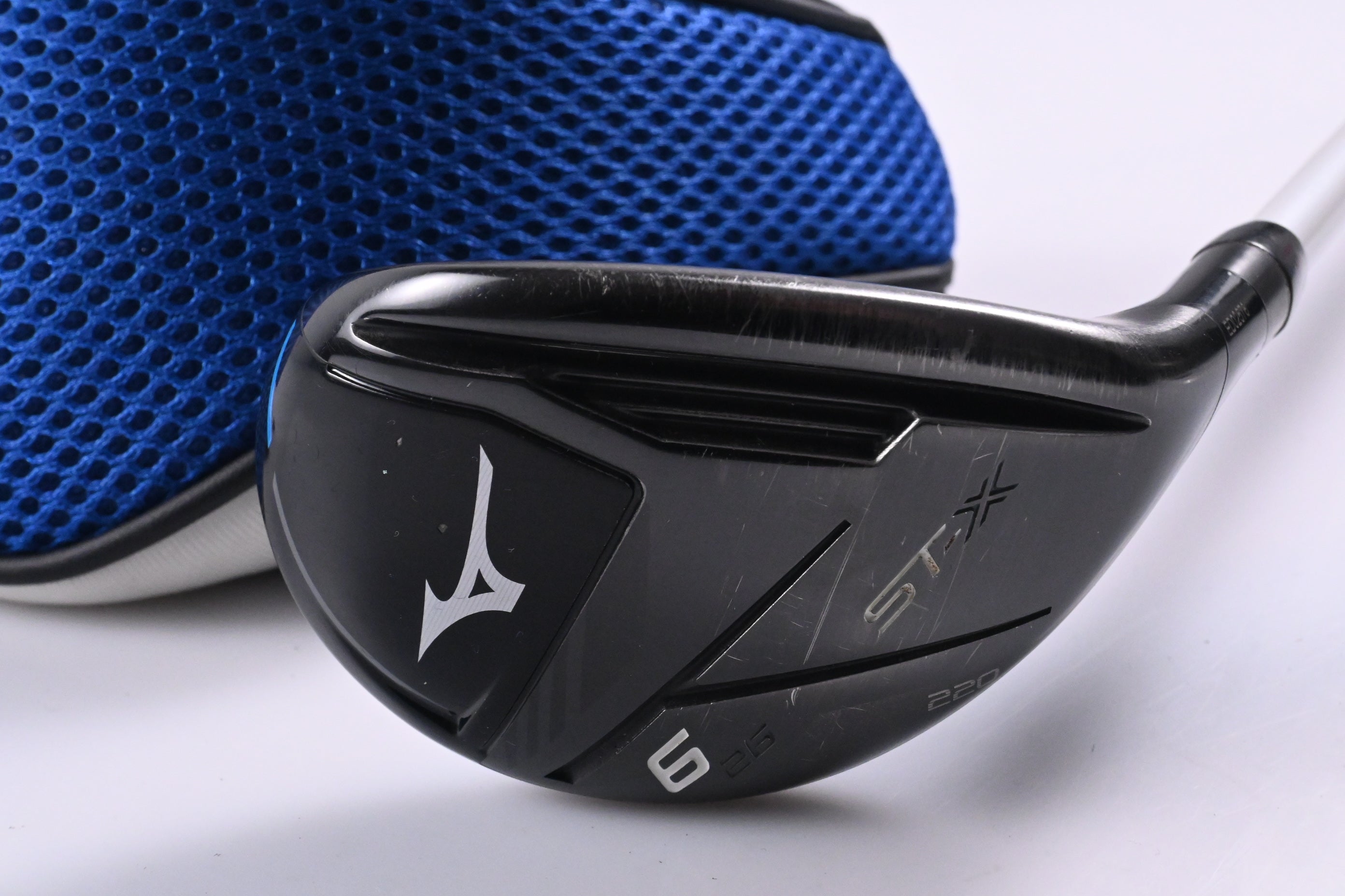 Mizuno ST-X 220 #6 Hybrid / 26 Degree / Regular Flex Aldila Ascent Ultralite 50