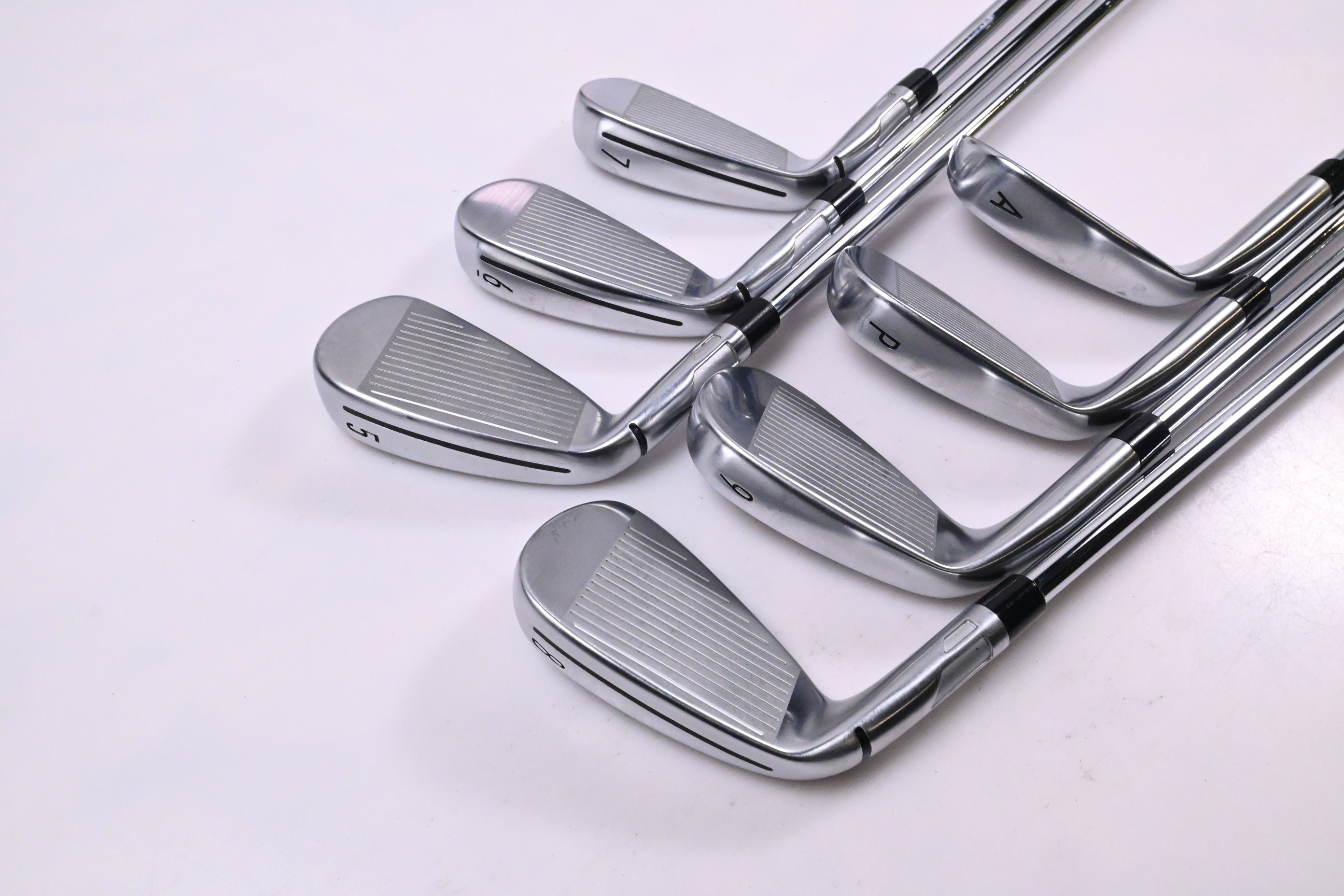 Taylormade Qi Max Irons / 5-PW+GW / Stiff Flex KBS MAX MT 85 Shafts