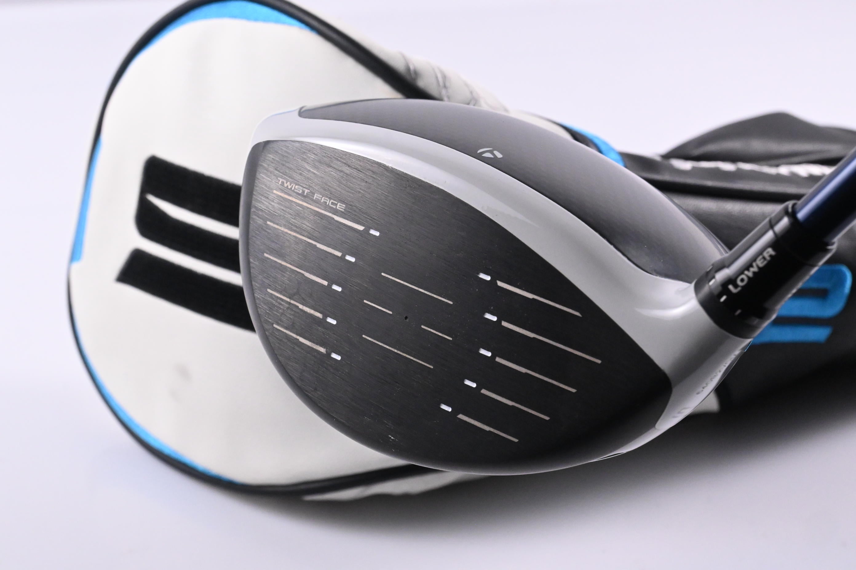 Taylormade SIM2 Max Driver / 10.5 Degree / Stiff Flex Fujikura Ventus Blue 5