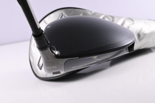 Taylormade Qi35 Driver / 9 Degree / Regular Flex Vanquish 4 Shaft