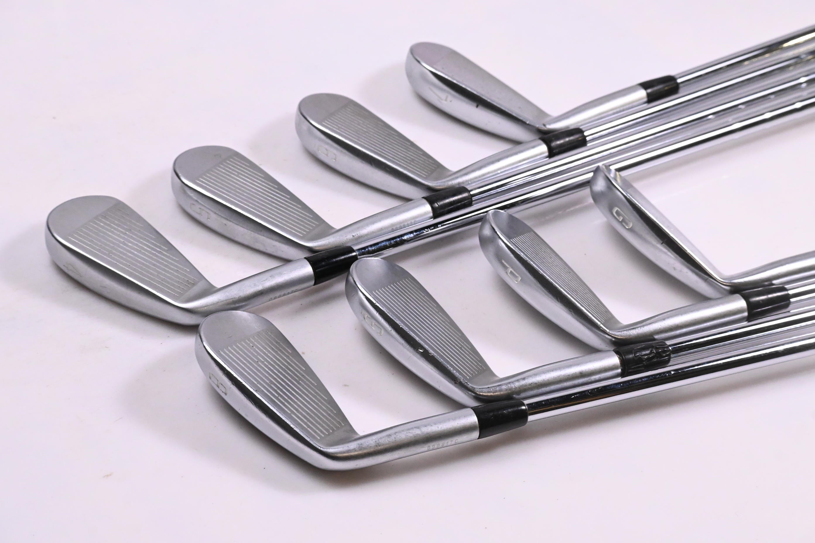 Mizuno JPX 900 Tour Irons / 4-PW+GW / Regular Flex N.S.Pro 850GH Shafts
