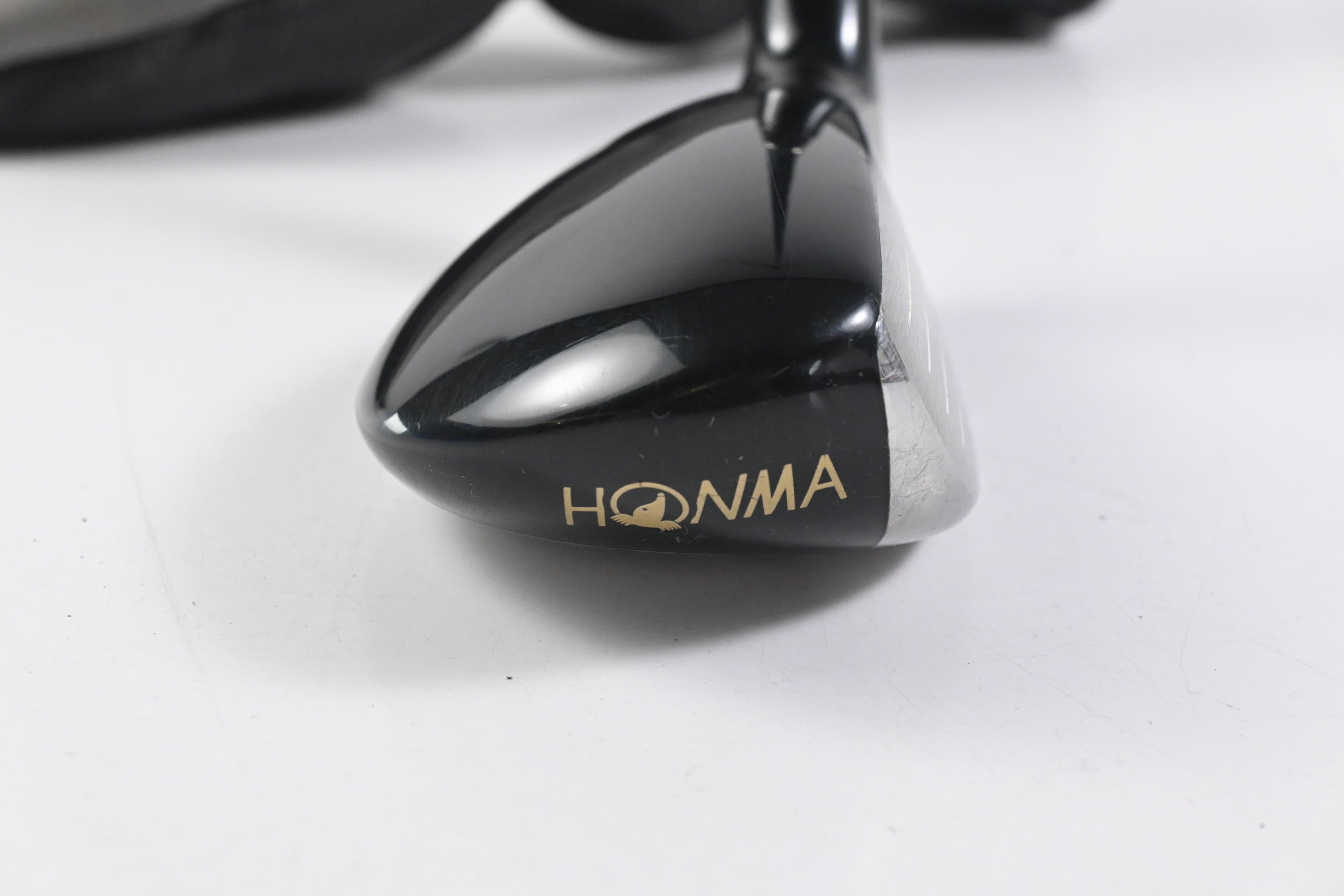 Honma TR21 #4 Hybrid / 21 Degree / Stiff Flex Vizard TR20-65 Shaft