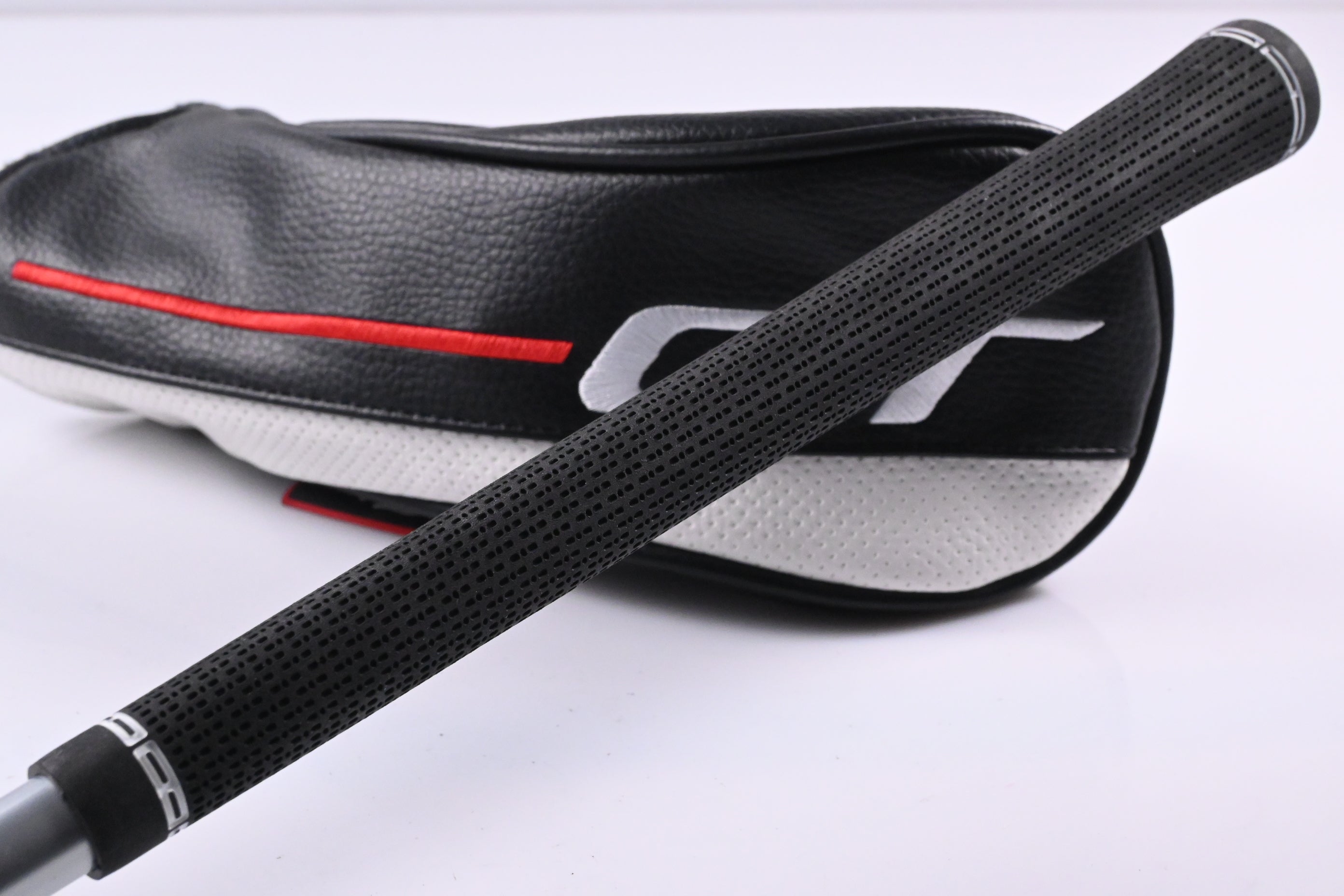 Titleist GT1 #5 Hybrid / 23 Degree / Regular Flex Fujikura Air Speeder 50 Shaft