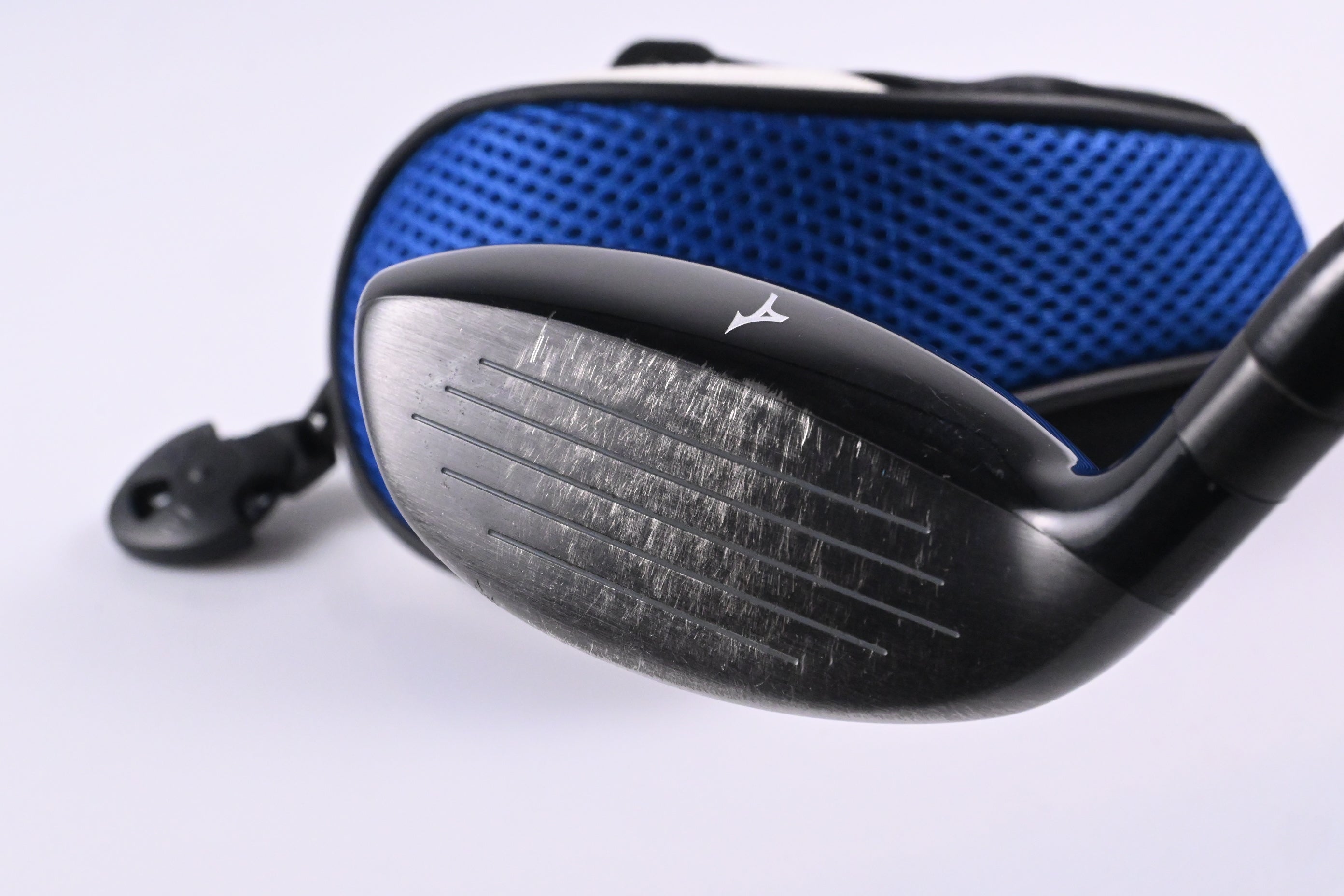 Mizuno ST-X 220 #6 Hybrid / 26 Degree / Regular Flex Aldila Ascent Ultralite 50