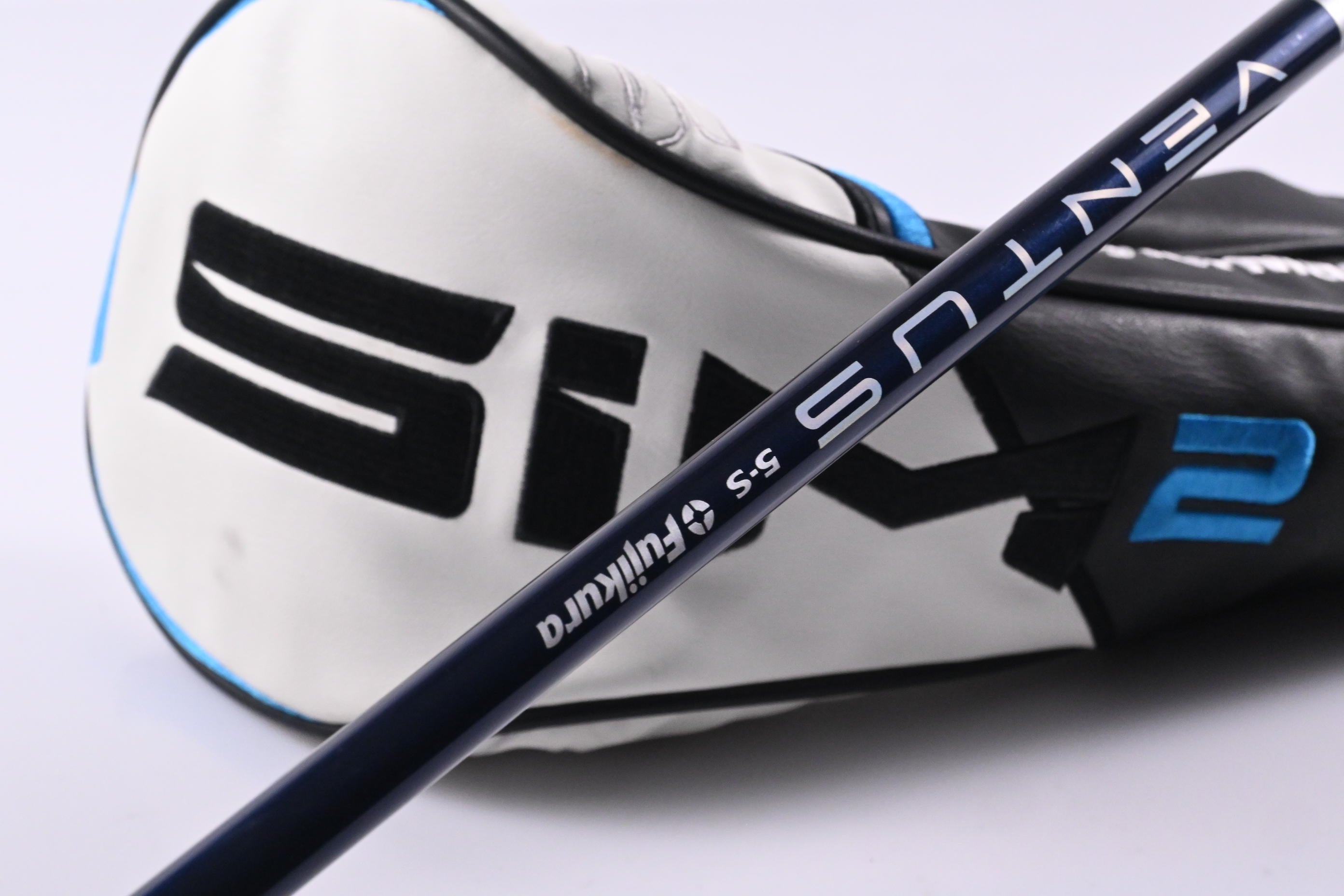 Taylormade SIM2 Max Driver / 10.5 Degree / Stiff Flex Fujikura Ventus Blue 5