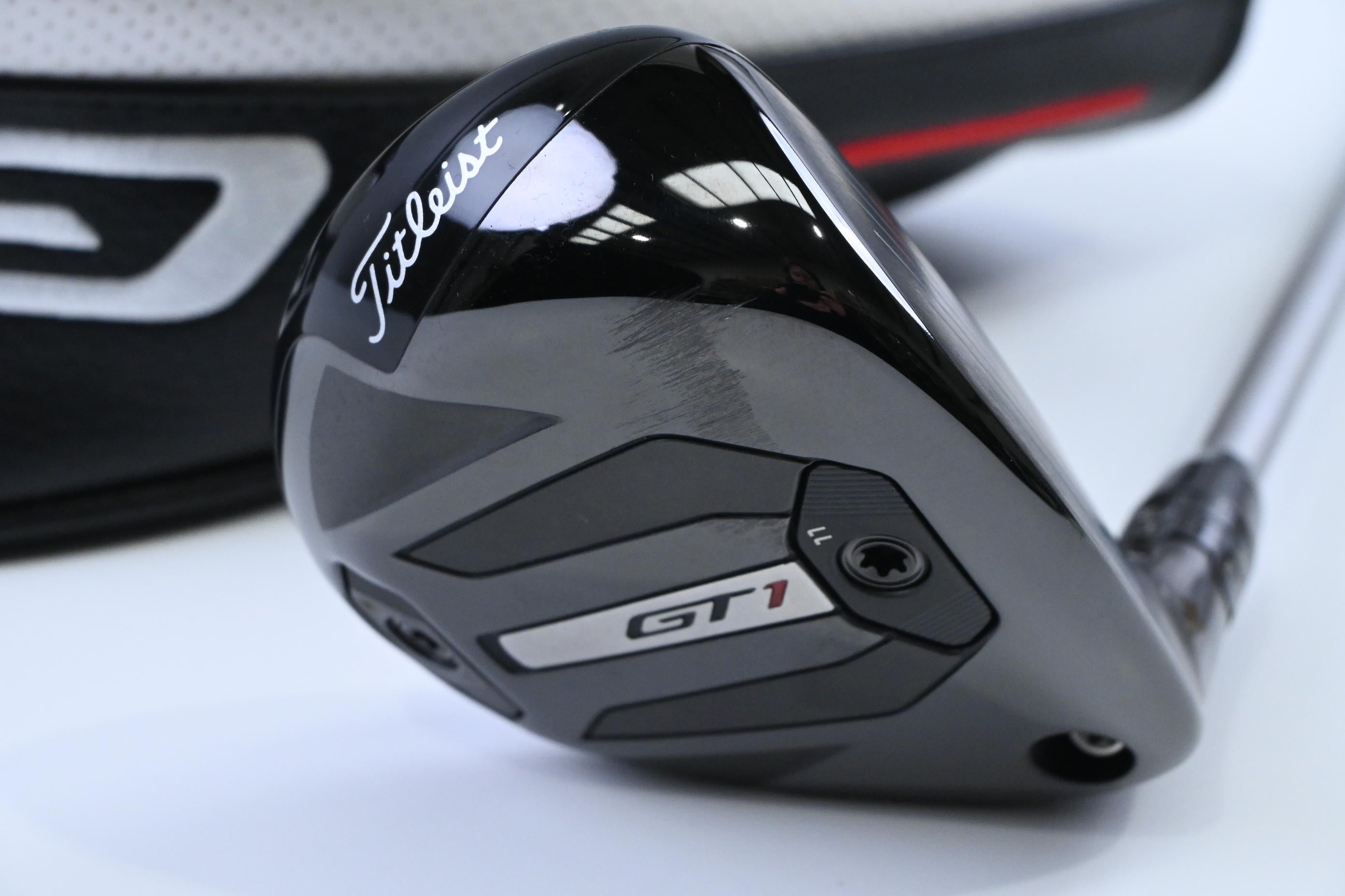 Titleist GT1 #5 Hybrid / 23 Degree / Regular Flex MMT 50 Shaft