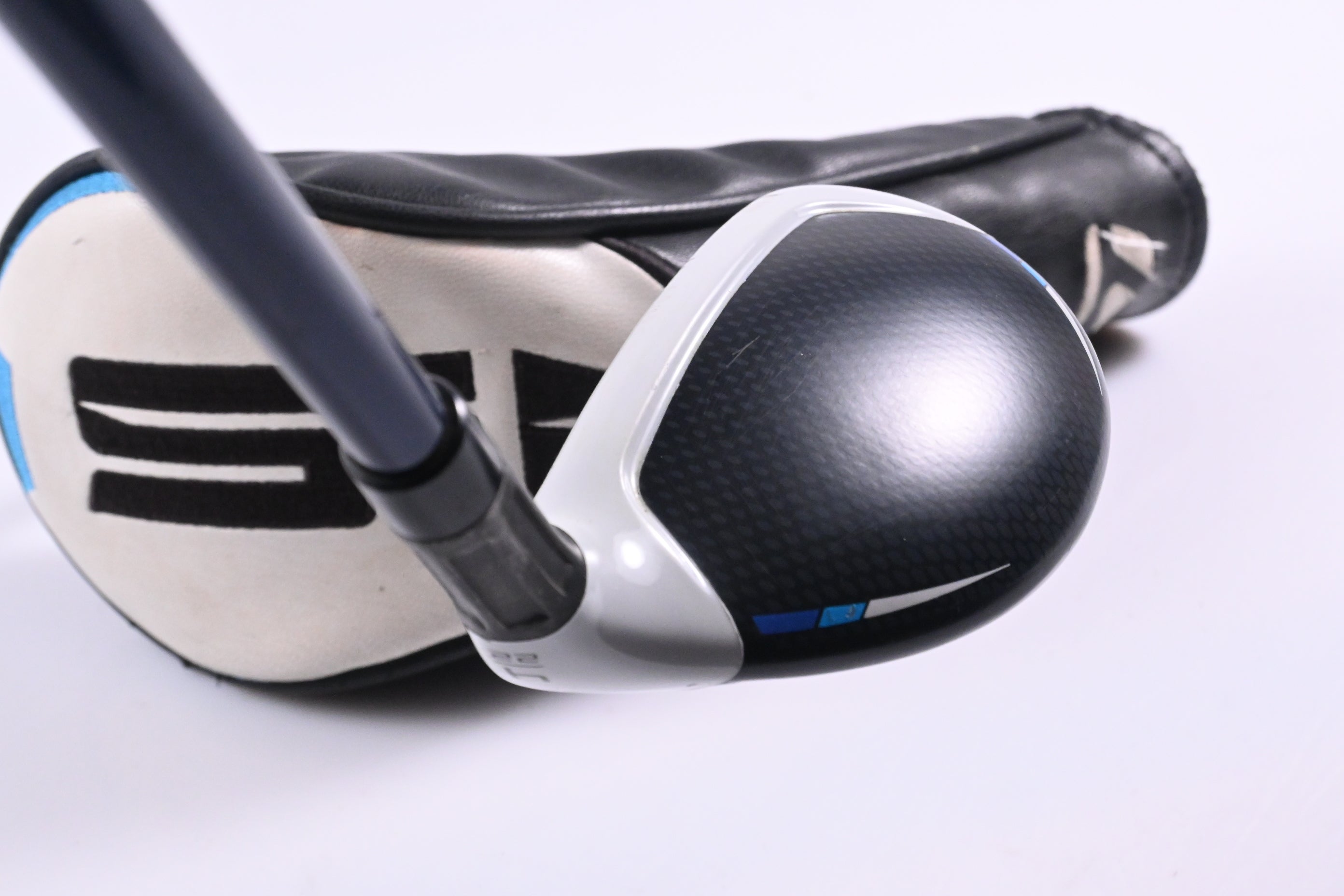 Taylormade SIM2 Max #4 Hybrid / 22 Degree / Stiff Flex Ventus Blue 7 Shaft