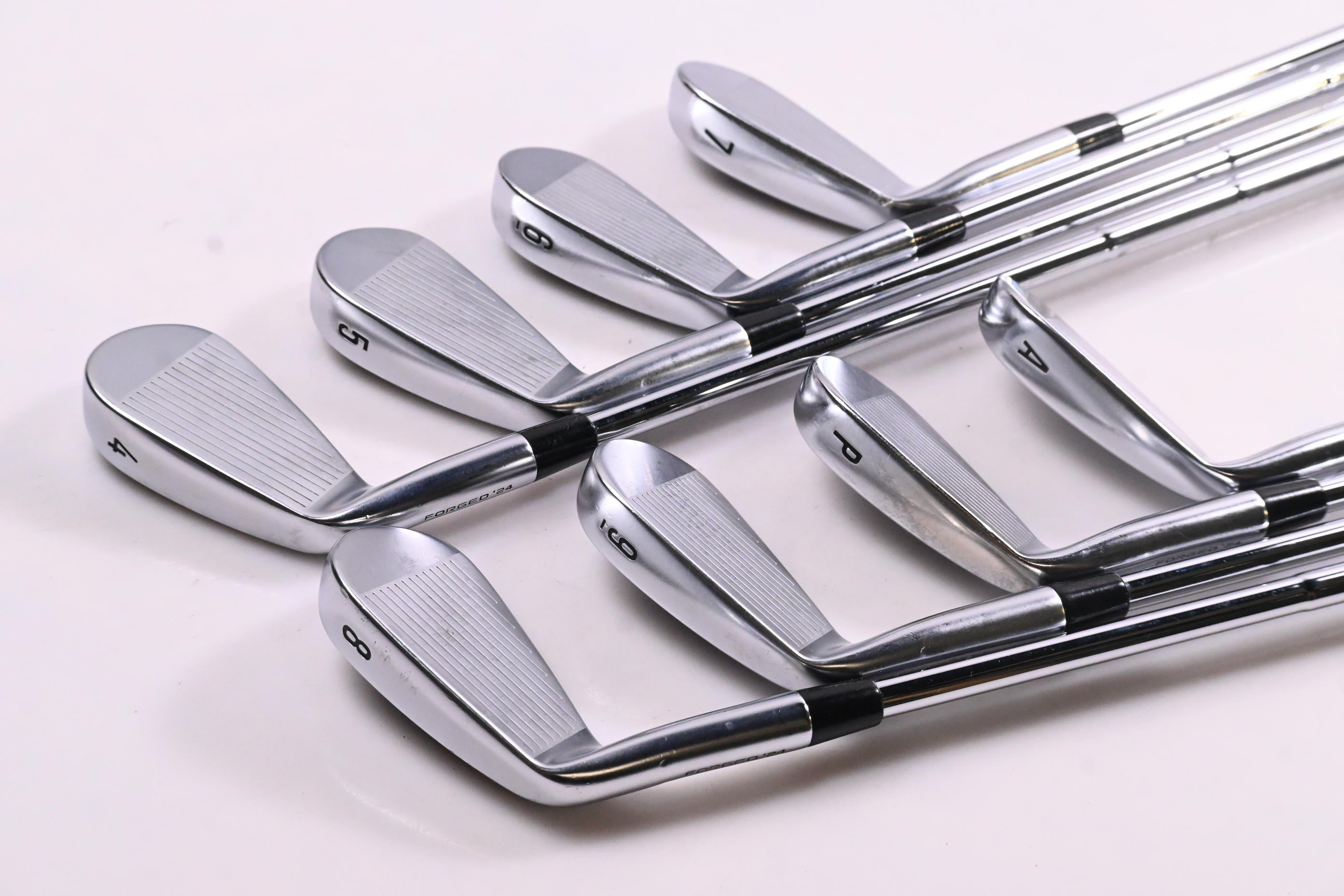 Callaway Apex Pro 24 Irons / 4-PW+AW / Stiff Flex Dynamic Gold MID 115 S300