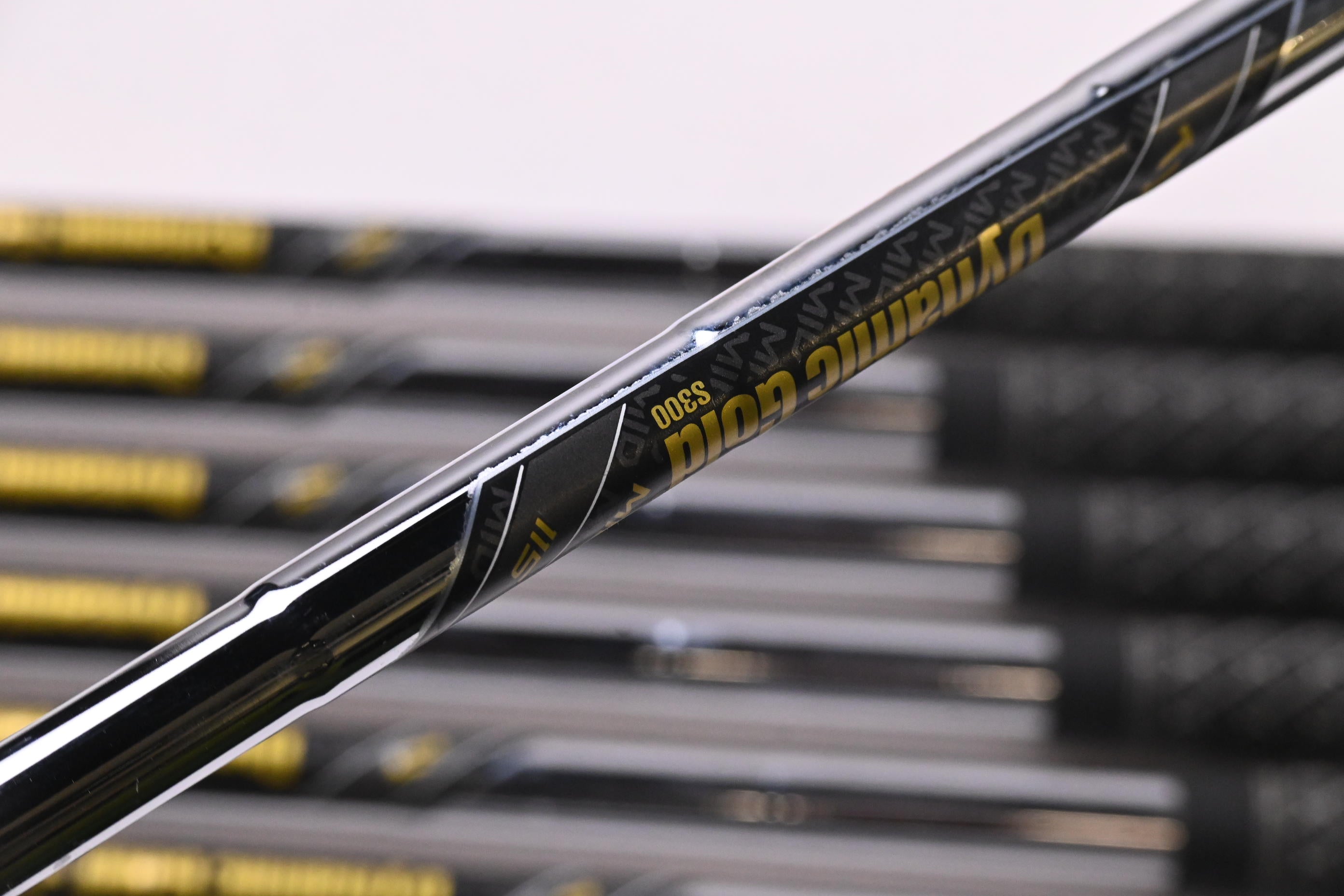 Callaway Apex Pro 24 Irons / 4-PW+AW / Stiff Flex Dynamic Gold MID 115 S300