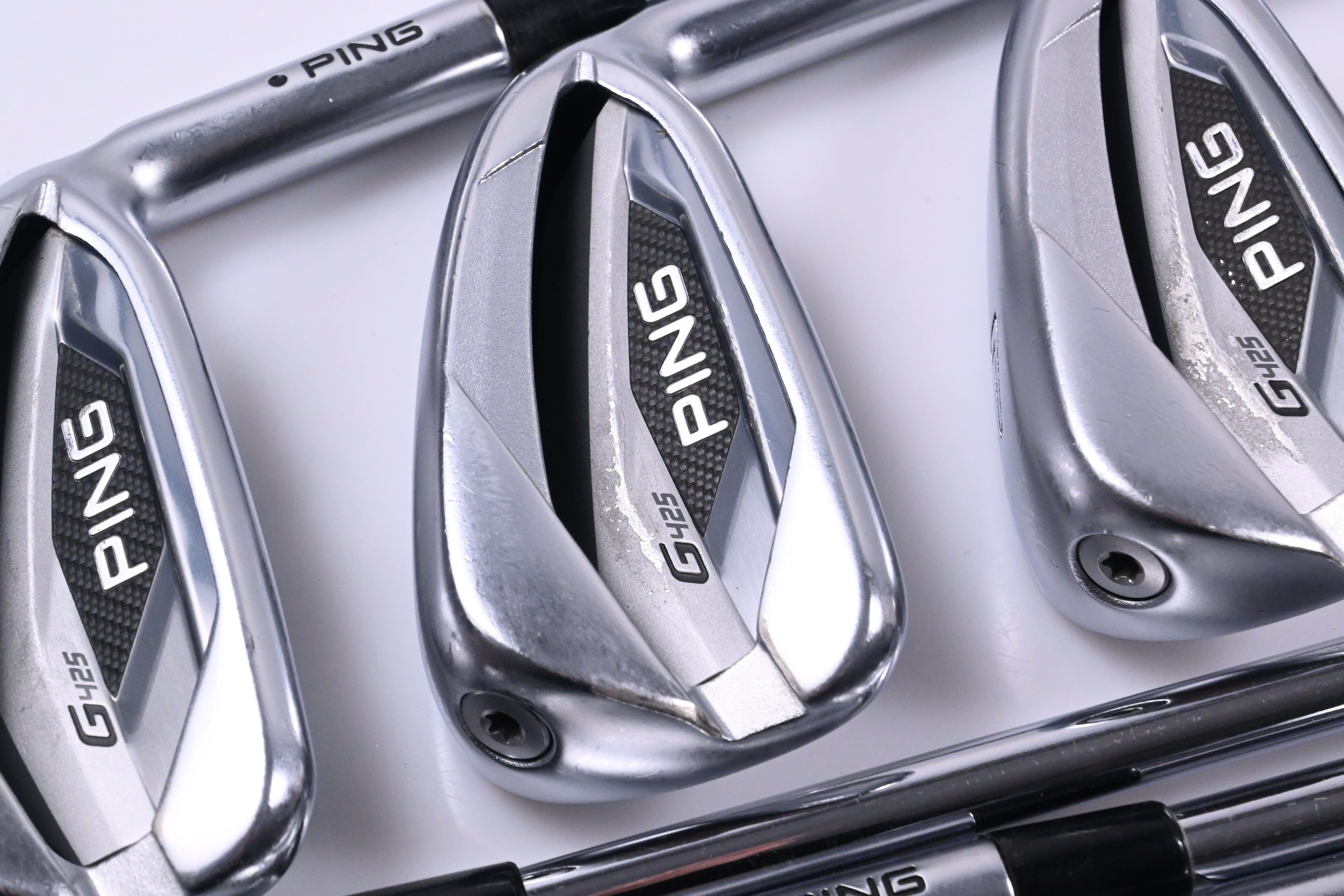 Ping G425 Irons / 5-PW+GW / Black Dot / Stiff Flex Ping AWT 2.0 Shafts