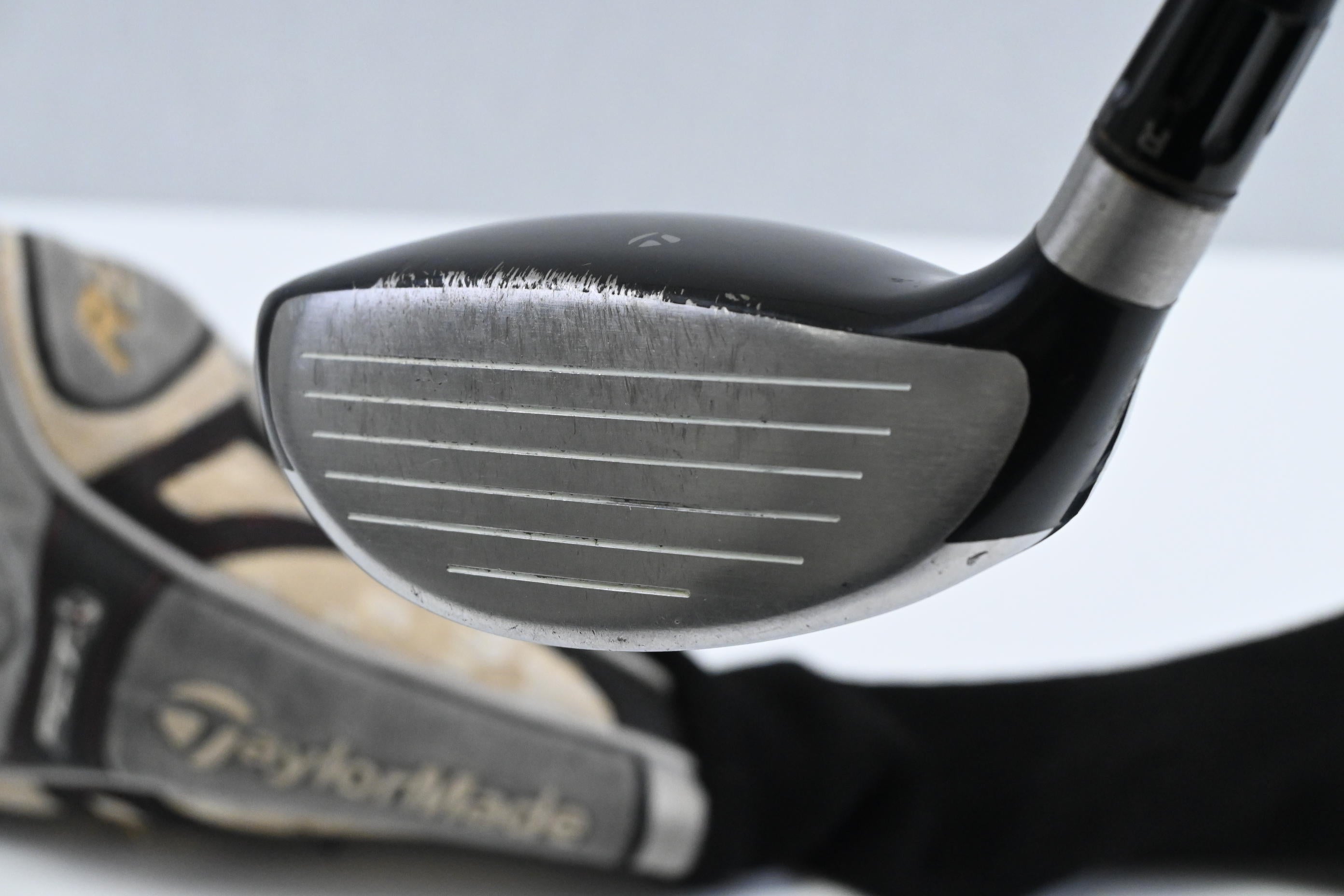 Taylormade R9 #3 Wood / 15 Degree / Stiff Flex Fujikura Motore 70 Shaft