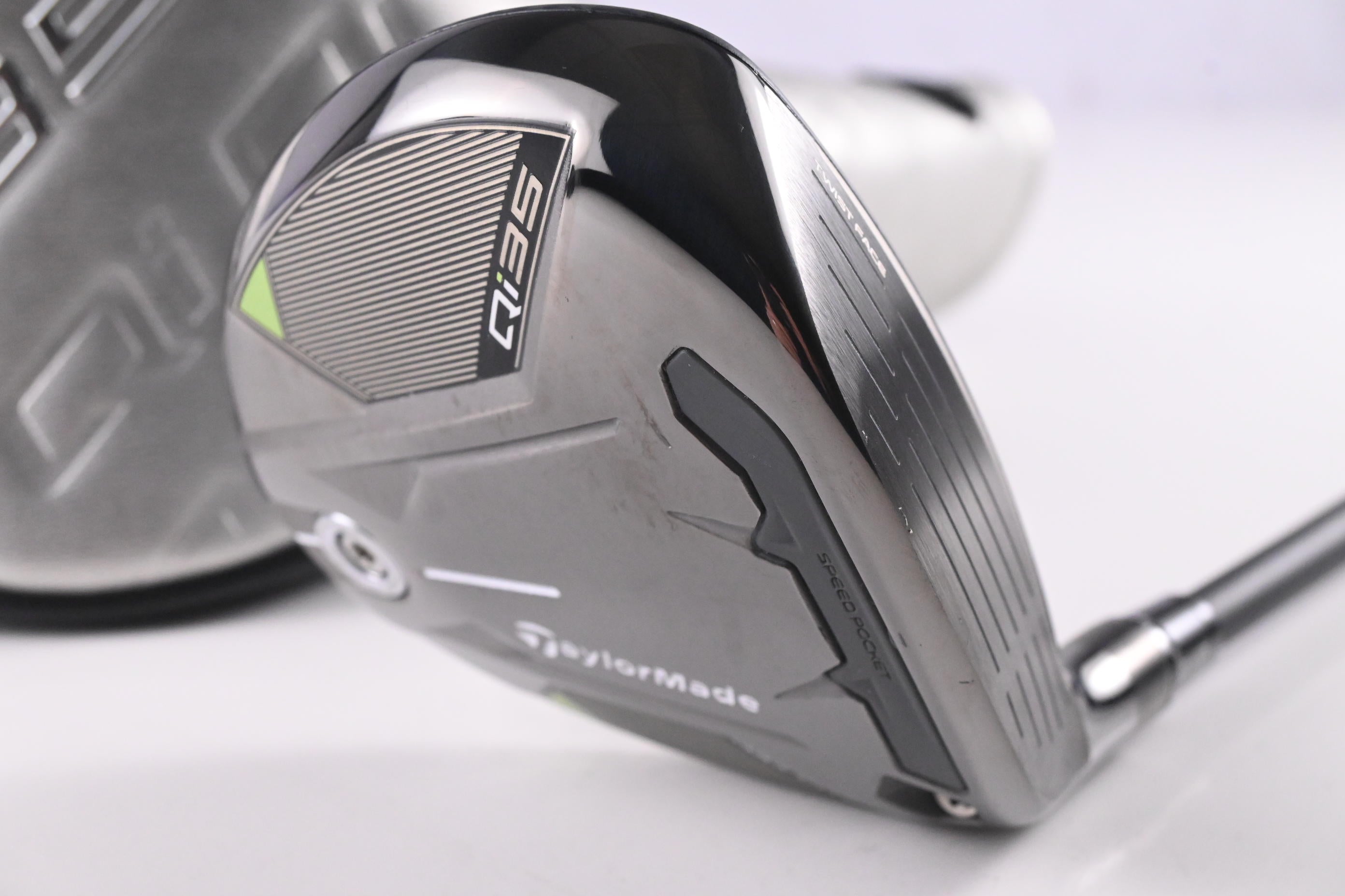 Taylormade Qi35 Max Lite #5 Wood / 18.5 Degree / Senior Flex Vanquish 4 Shaft