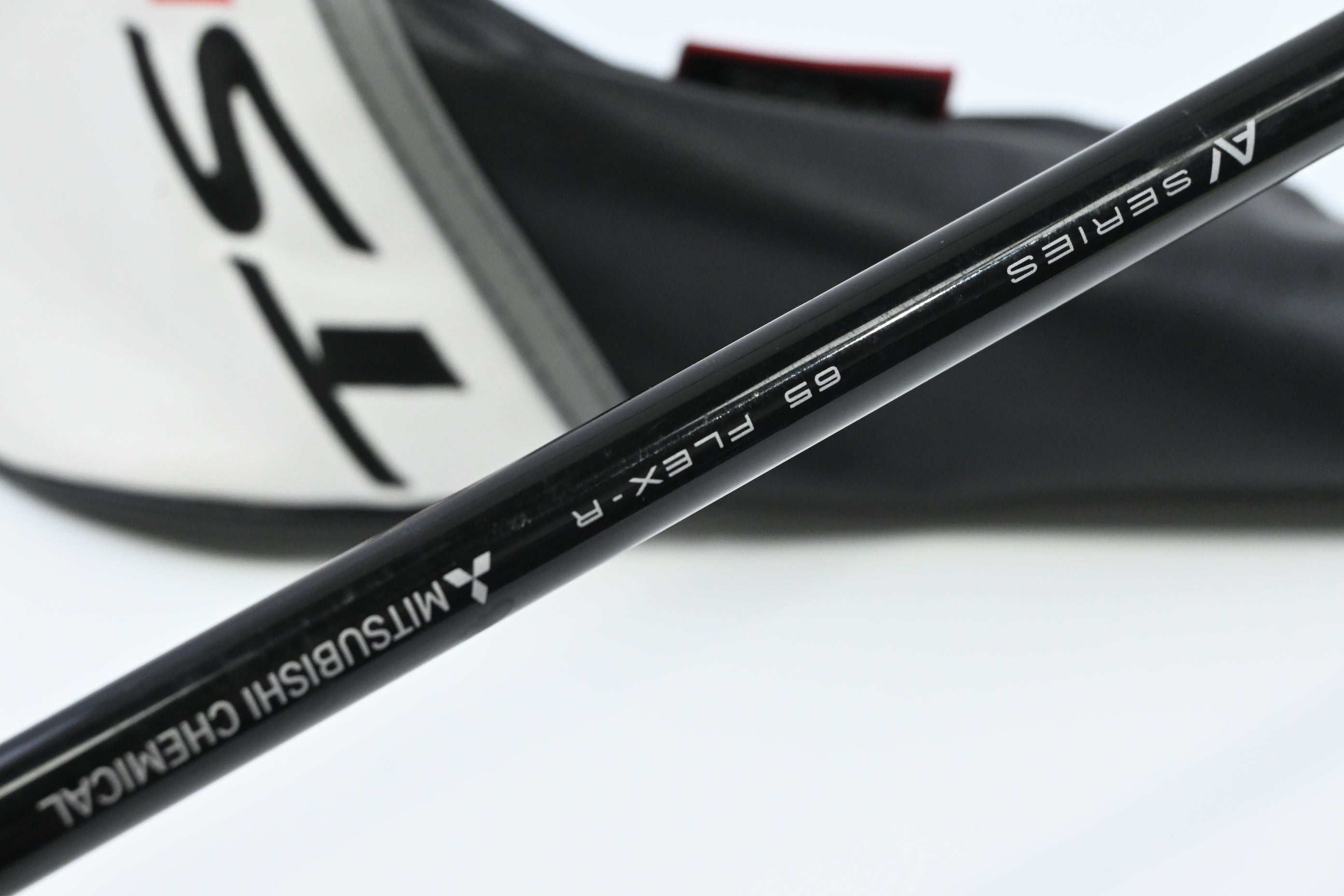 Titleist TSR2 #3 Wood / 15 Degree / Regular Flex Tensei AV Blue 65 Shaft