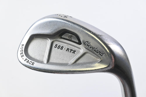 Cleveland 588 RTX Sand Wedge / 54 Degree / Wedge Flex Dynamic Gold Shaft