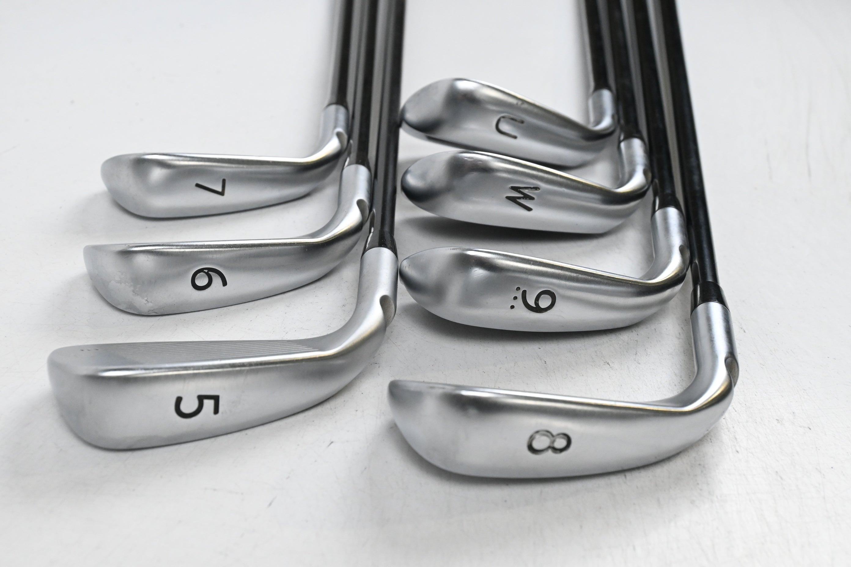 Ping G400 Irons / 5-PW+GW / Black Dot / Regular Flex Ping Alta CB AWT Shafts