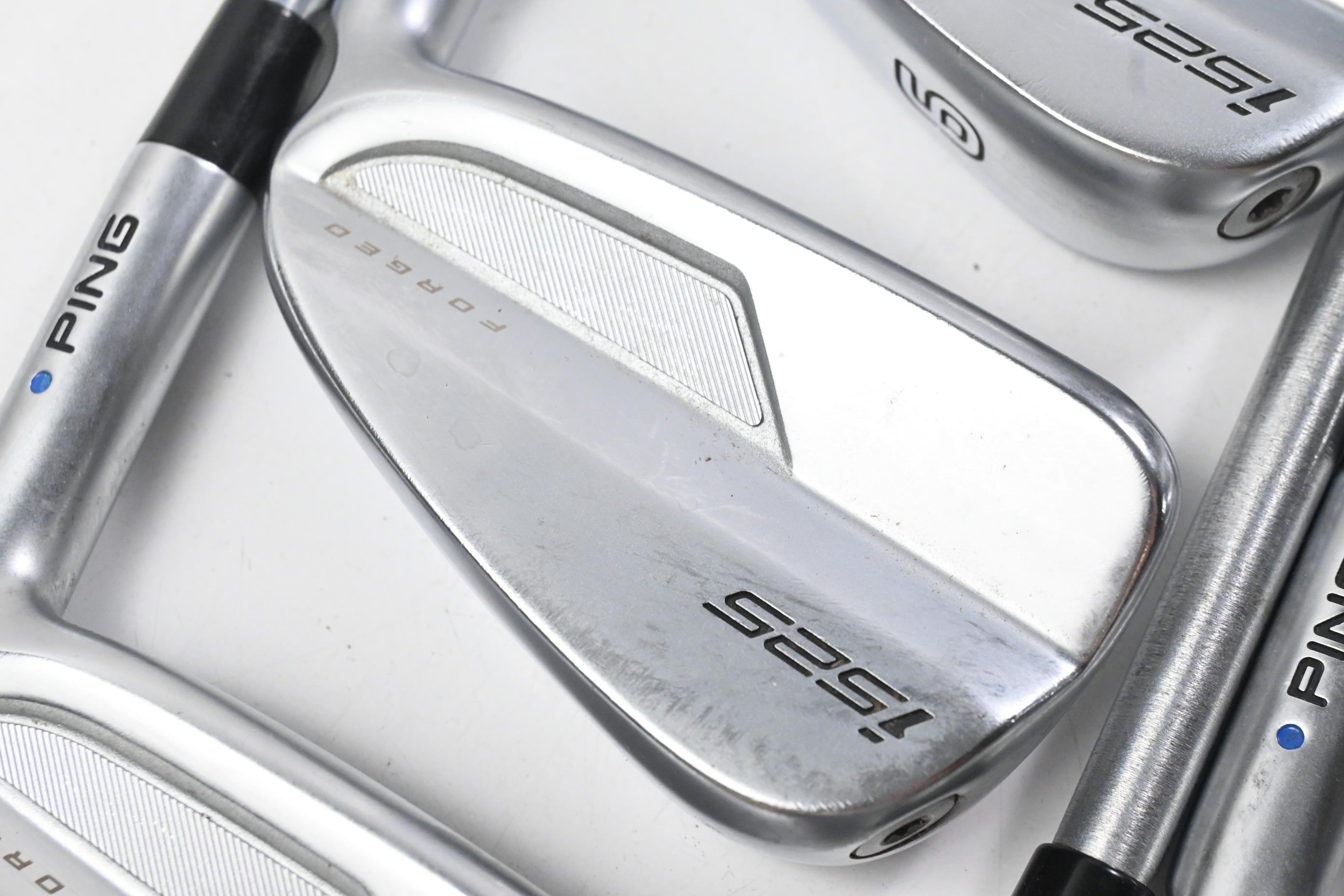 Ping i525 Irons / 4-PW / Blue Dot / Stiff Flex Project X L5 120 Shafts