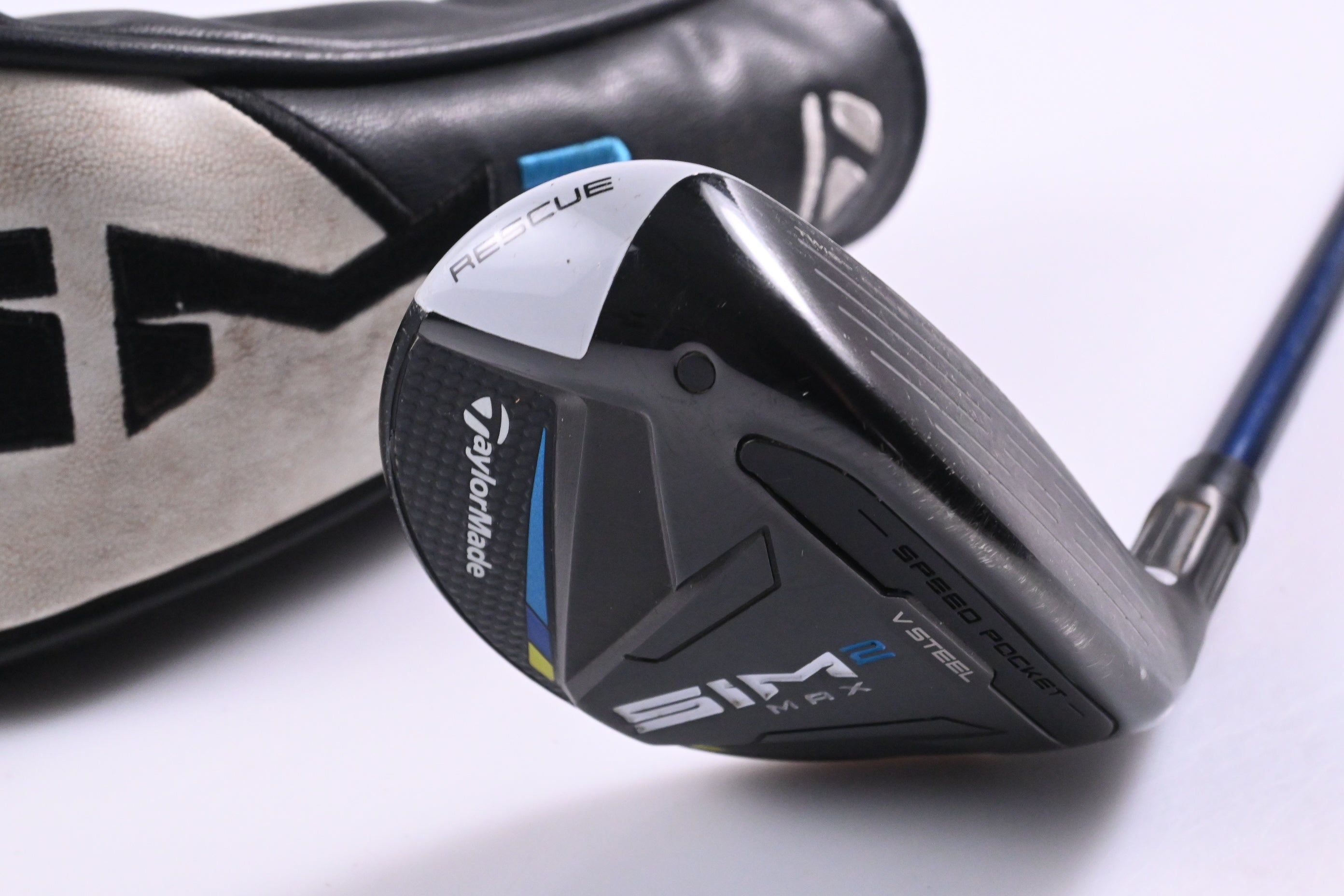Taylormade SIM2 Max #3 Hybrid / 19 Degree / Regular Flex Ventus Blue 6 Shaft
