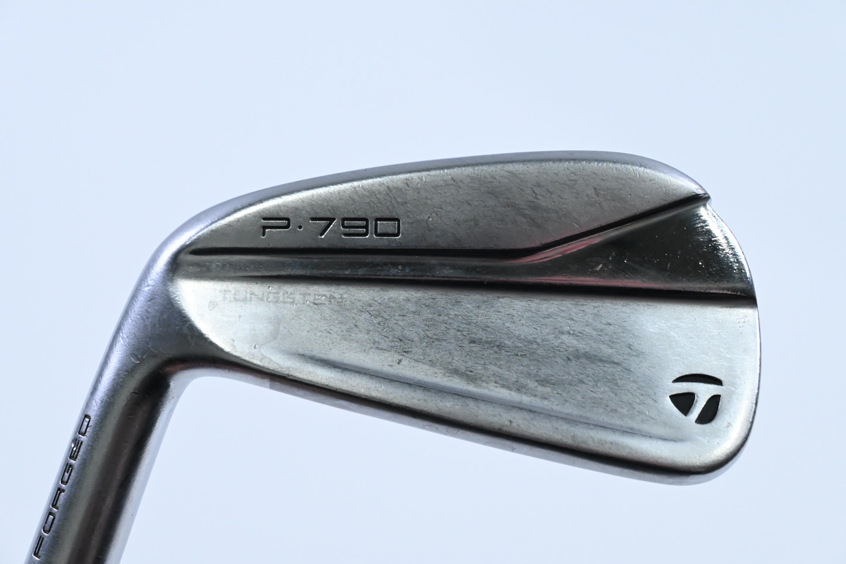 Left Hand Taylormade P790 2021 #7 Iron / Senior Flex UST Recoil ESX 460 Shaft
