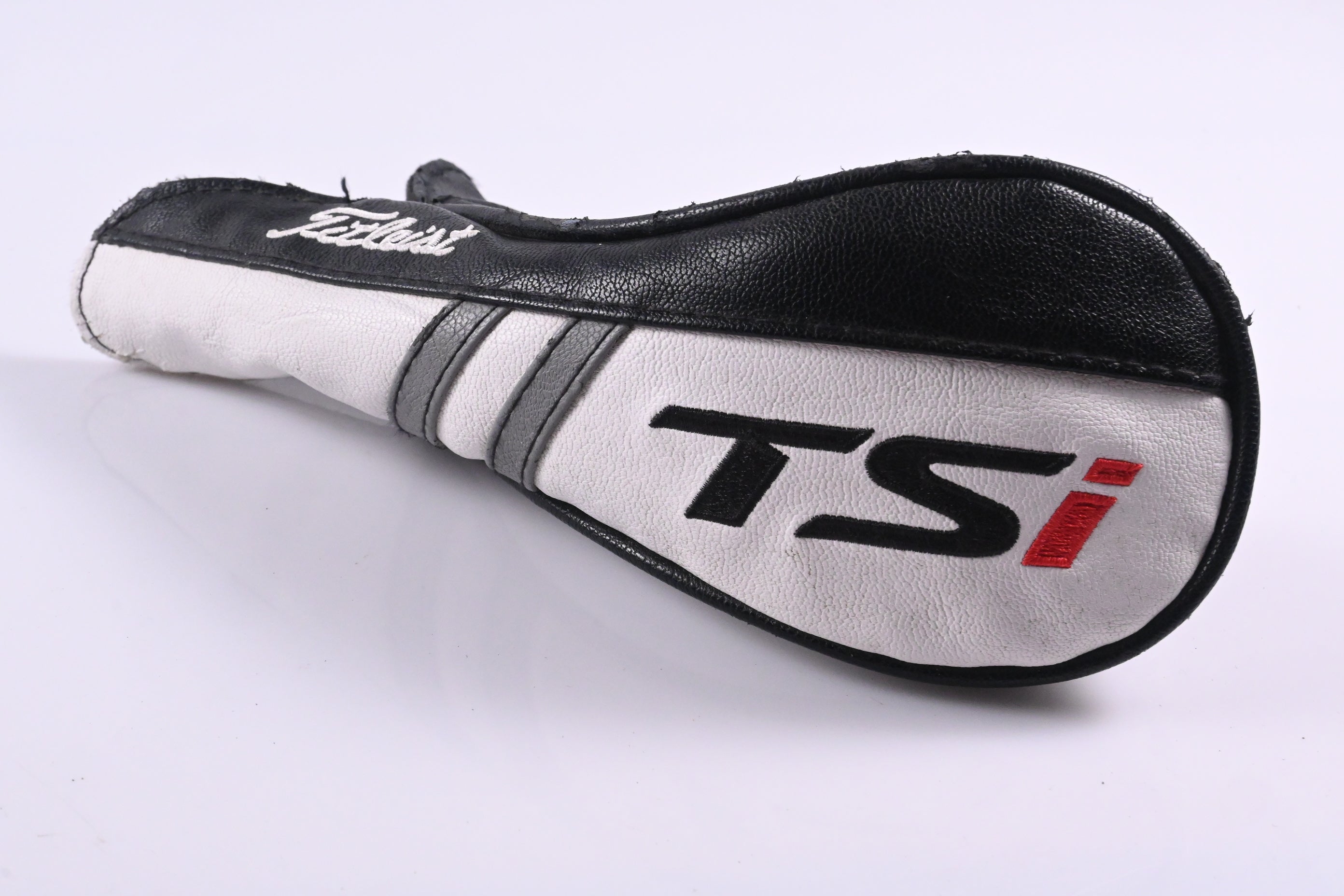 Titleist TSi3 #2 Hybrid / 18 Degree / Regular Flex Aldila Ascent Ultralite 50