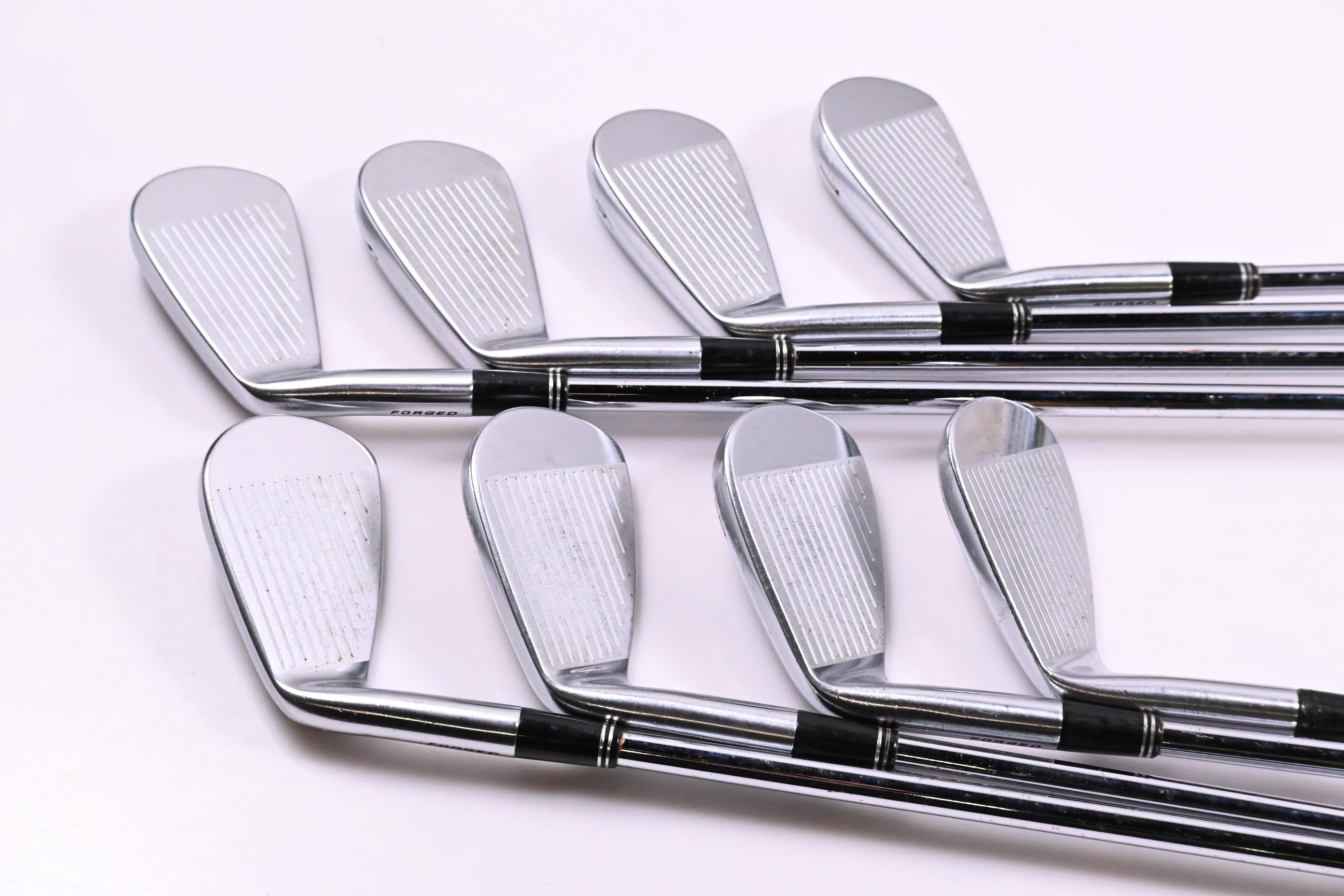 Srixon Z-565 Irons / 4-PW+GW / Regular Flex N.S.Pro Modus³ Tour 105 Shafts