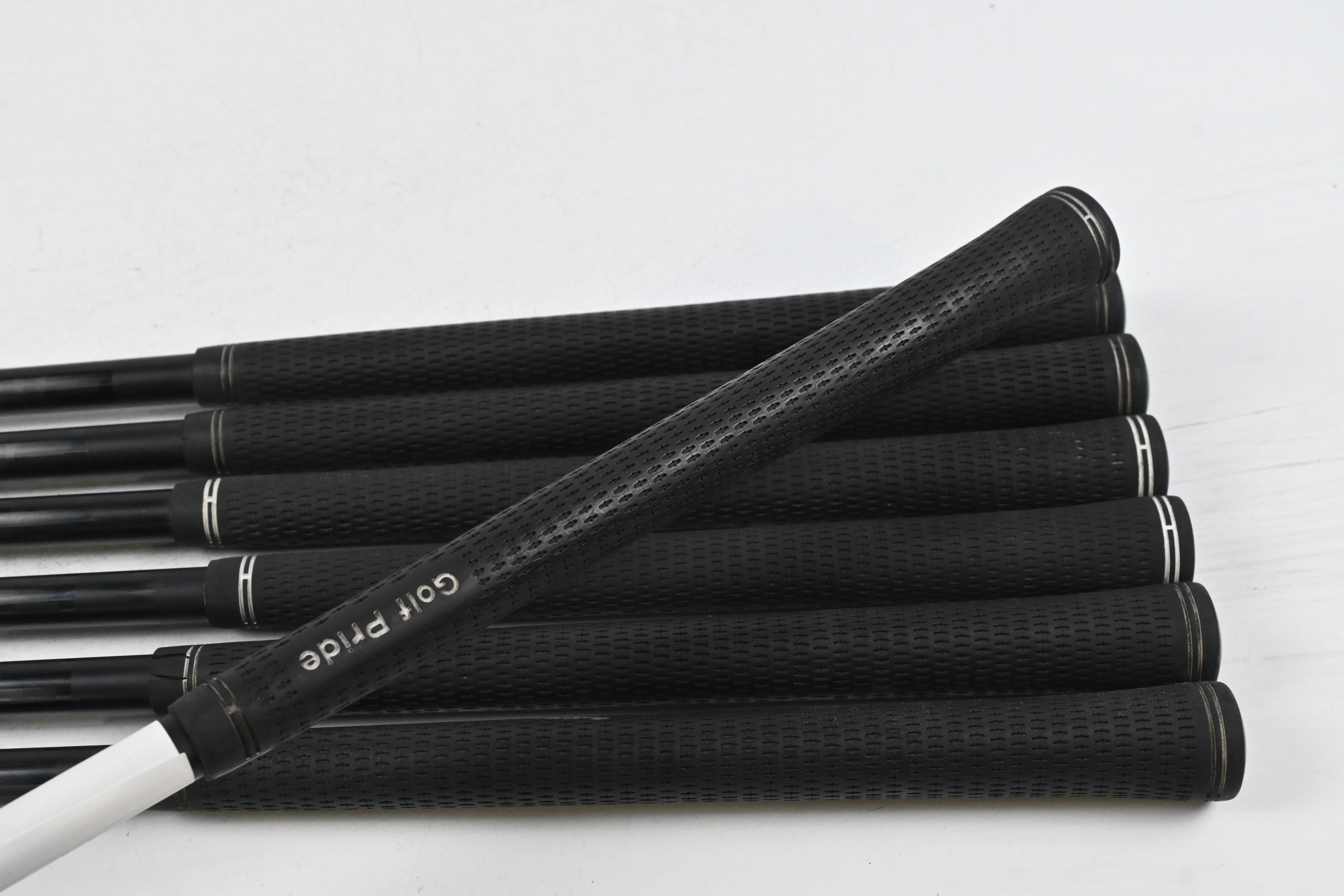 Ping G400 Irons / 5-PW+GW / Black Dot / Regular Flex Ping Alta CB AWT Shafts