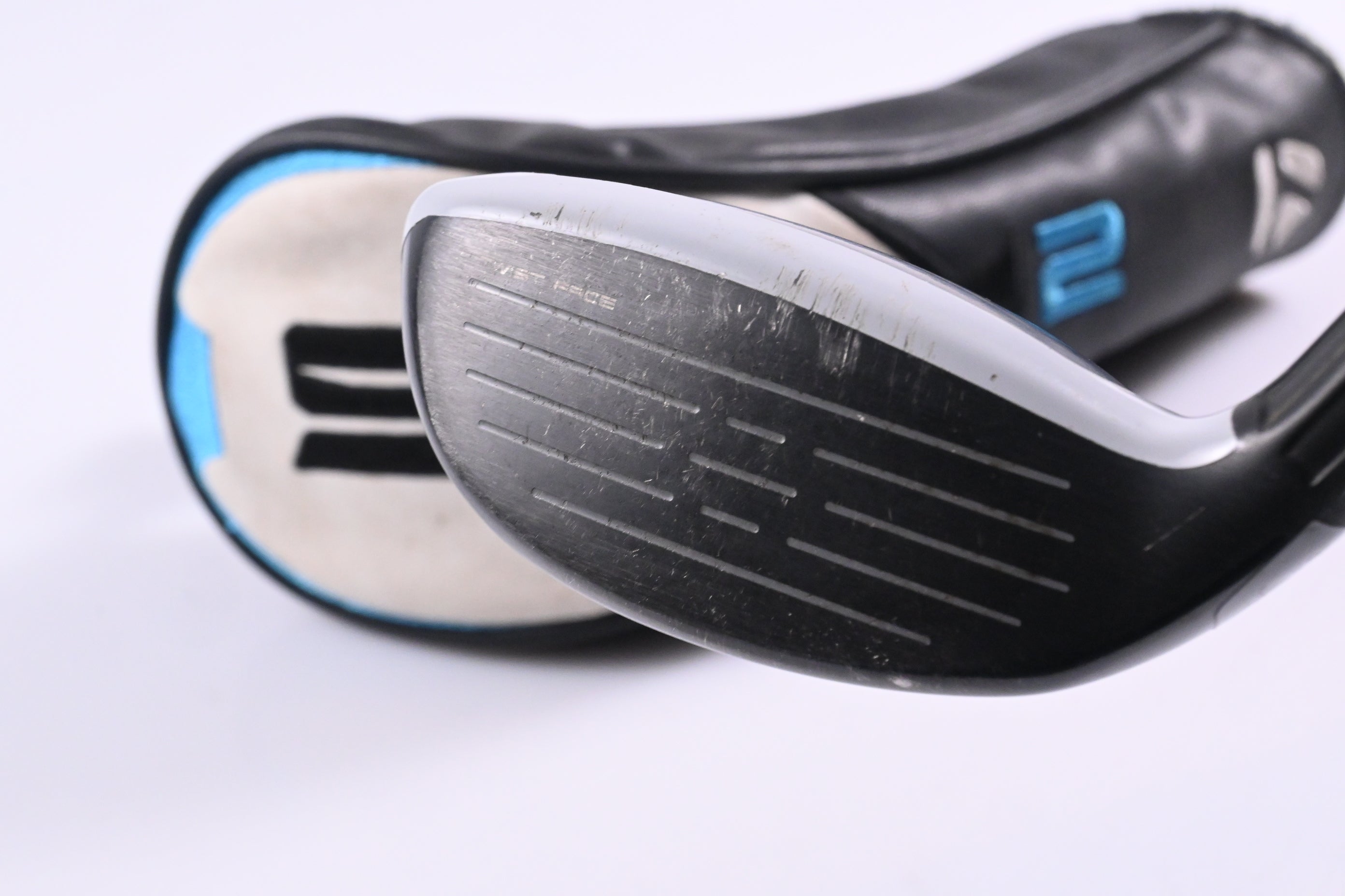 Taylormade SIM2 Max #3 Hybrid / 19 Degree / Regular Flex Ventus Blue 6 Shaft
