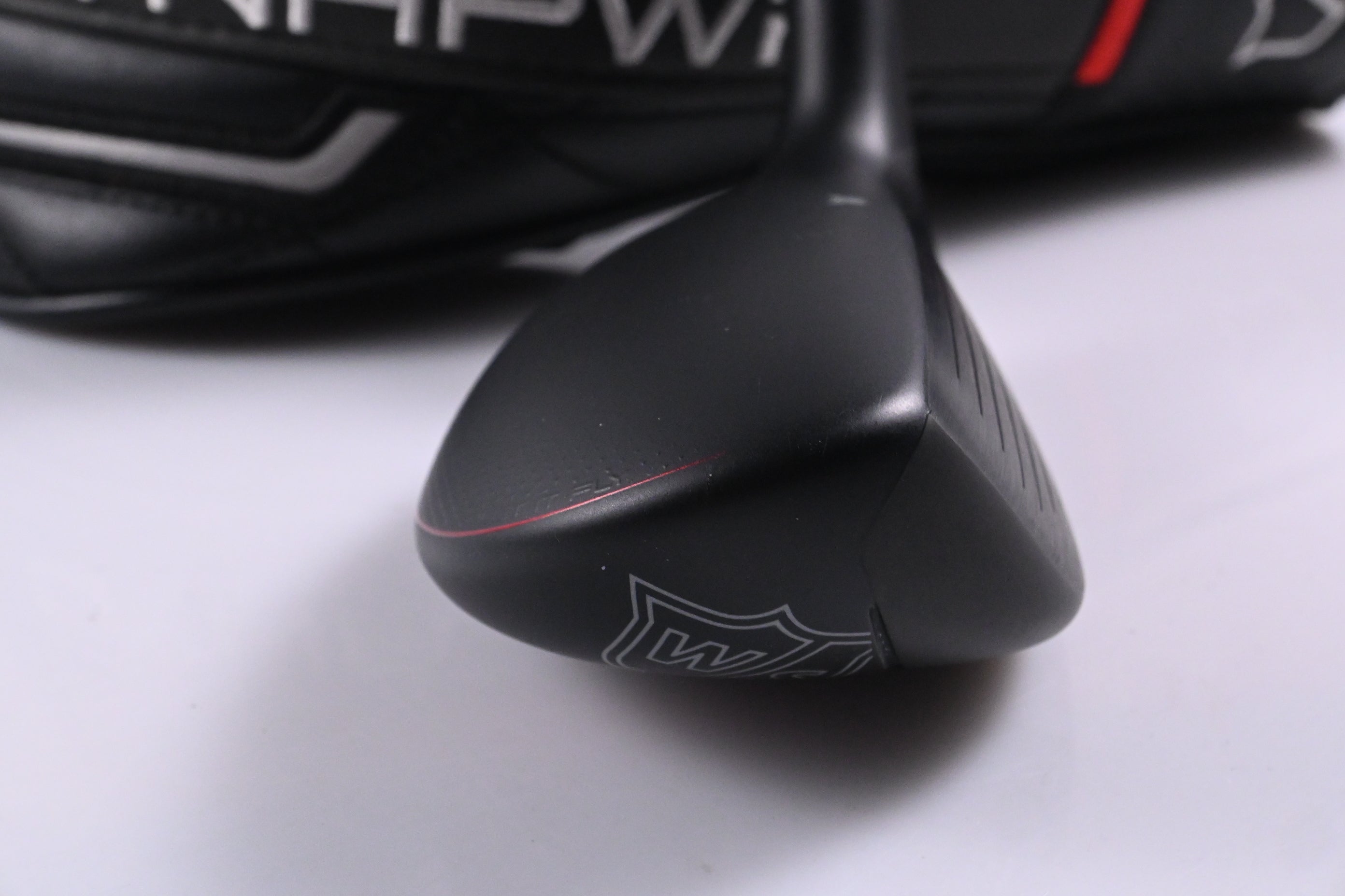 Wilson DYNAPWR 2025 #6 Hybrid / 28 Degree / Regular Flex UST Mamiya Recoil 460