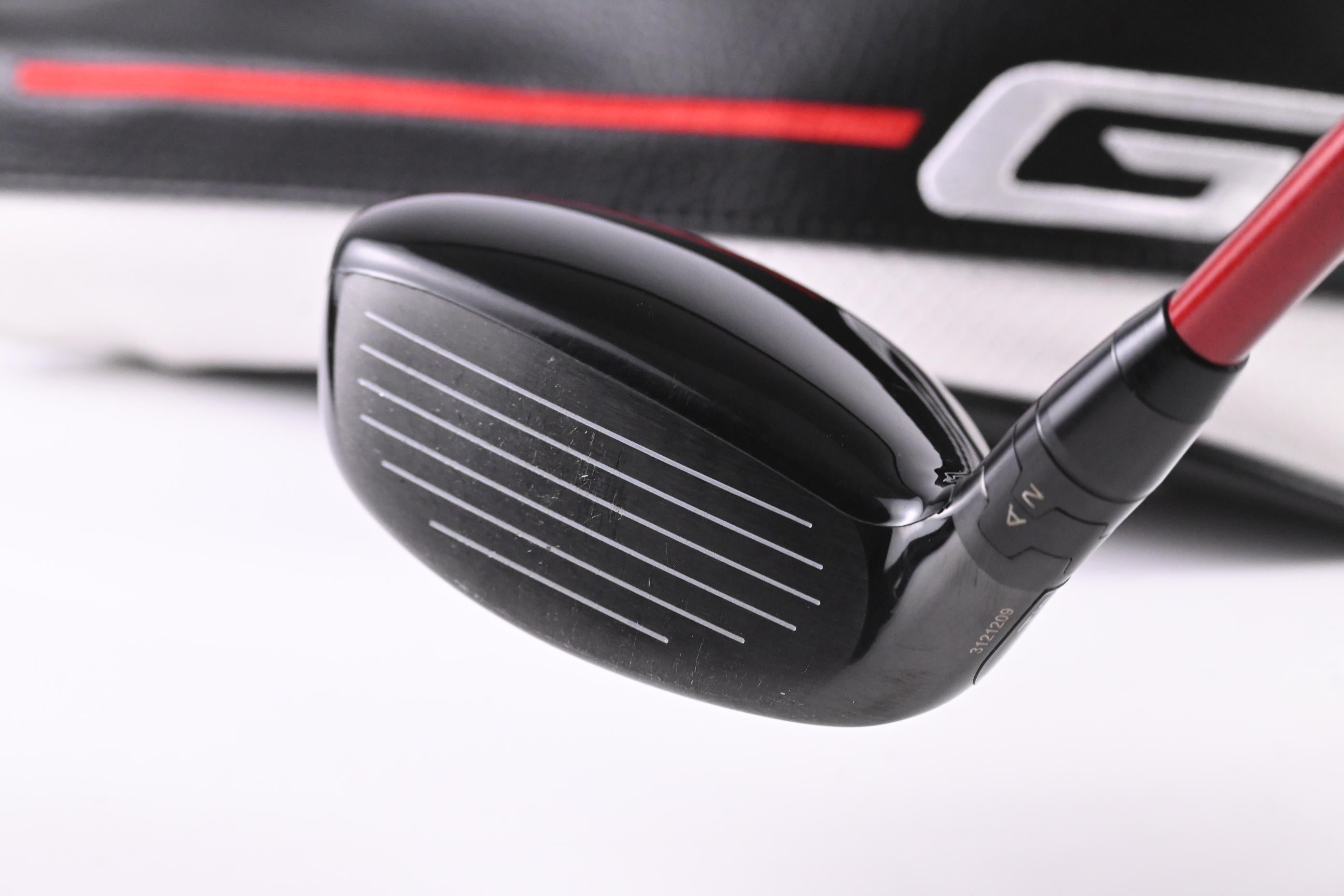 Titleist GT2 #4 Hybrid / 21 Degree / Stiff Flex Denali Red 60 Shaft