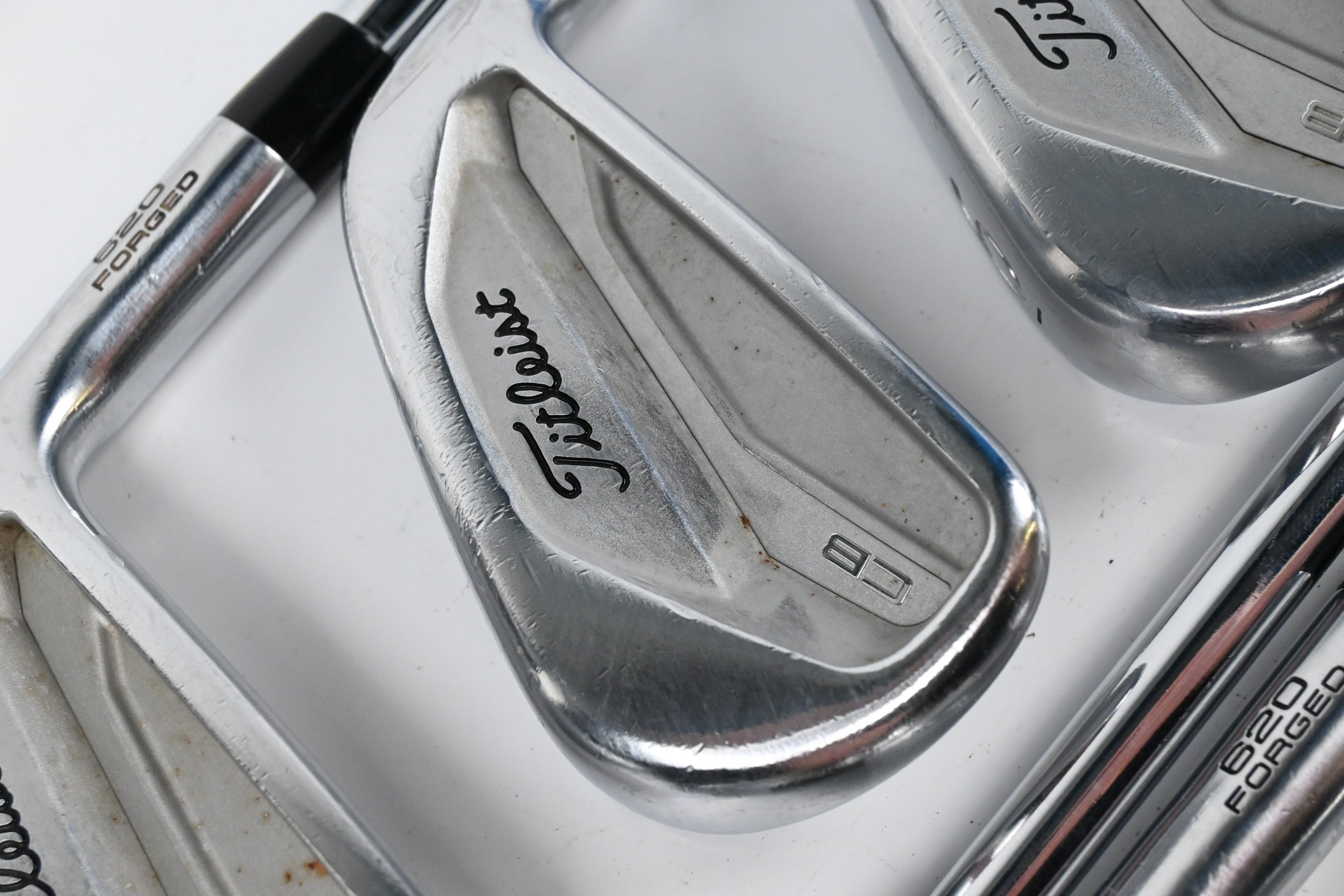 Titleist MB 620 Irons / 4-PW / Stiff Flex AMT Black S300 Shafts