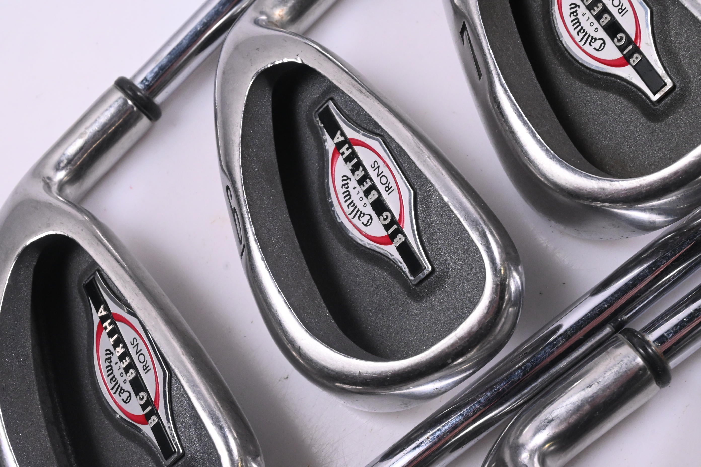 Callaway Big Bertha 2002 Irons / 5-10i+GW+SW / Uniflex Callaway Shafts