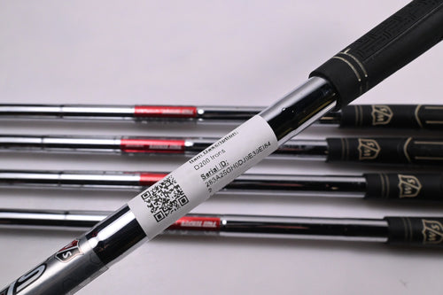 Wilson D200 Irons / 7-PW+GW / UniFlex Wilson Shafts