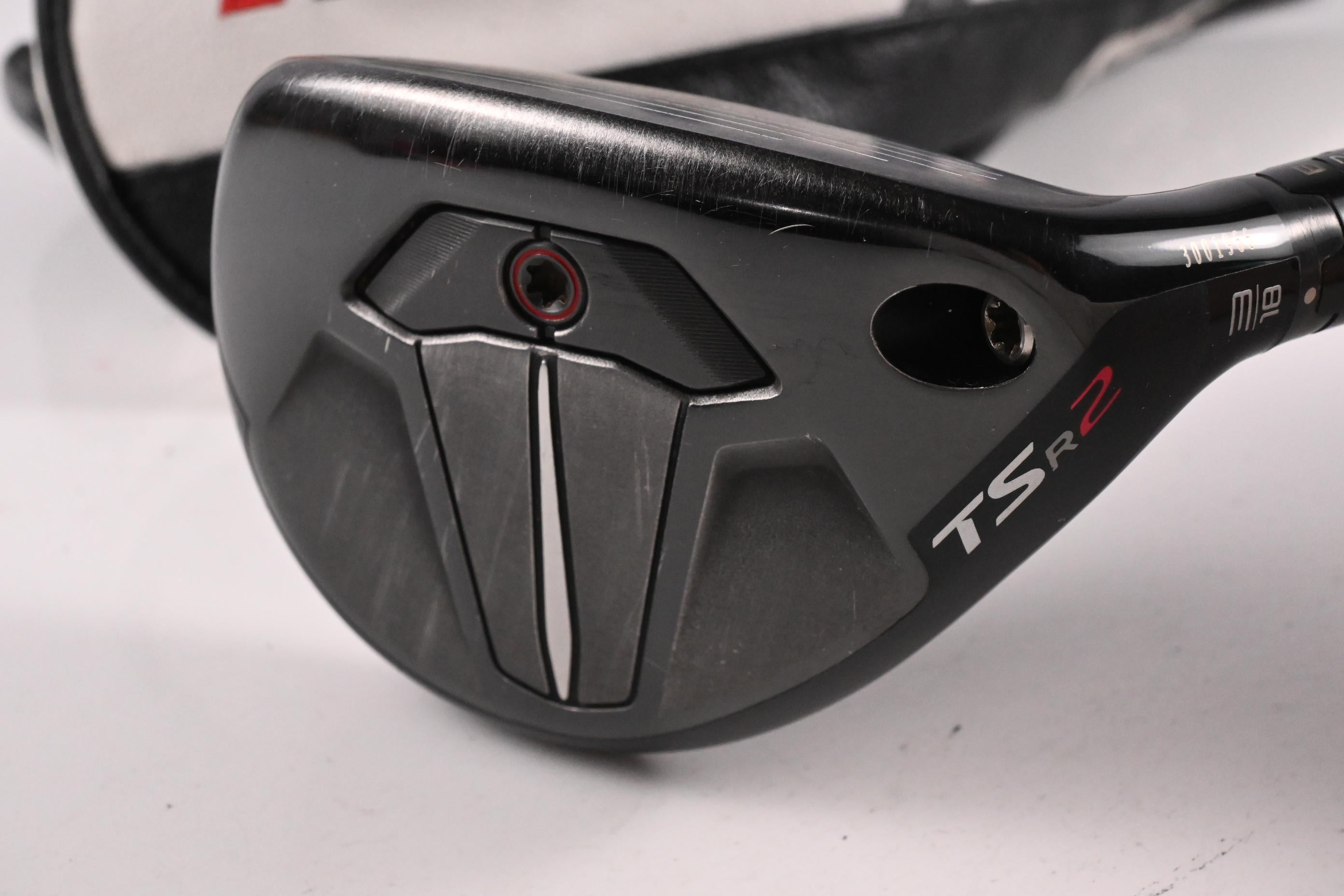 Titleist TSR2 #3 Hybrid / 18 Degree / Regular Flex Aldila Ascent 50 Shaft